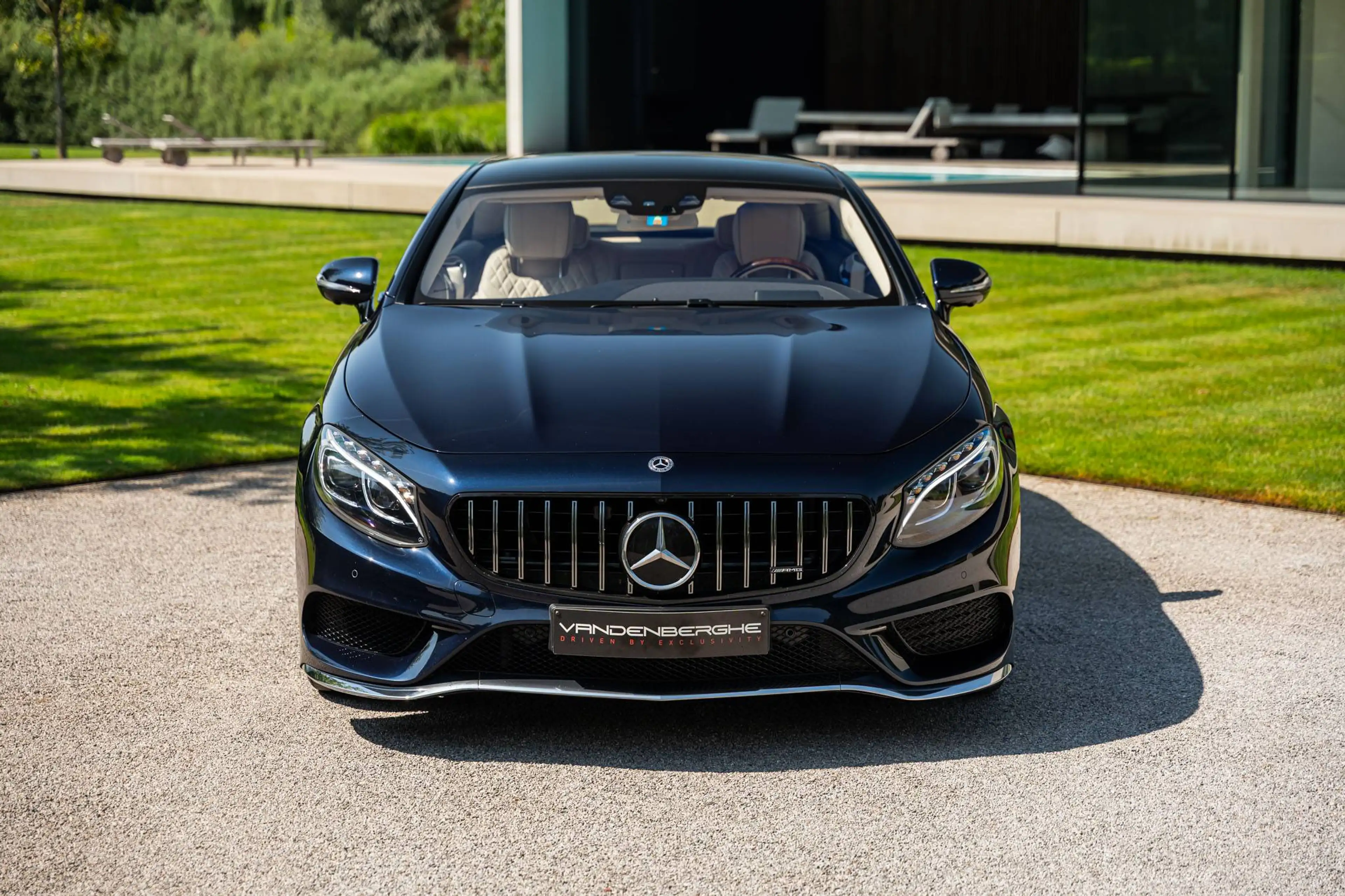 Mercedes-Benz S 500 4 Matic COUPE / DESIGNO / LOW MILEAGE / BELGIUM CAR — photo 2