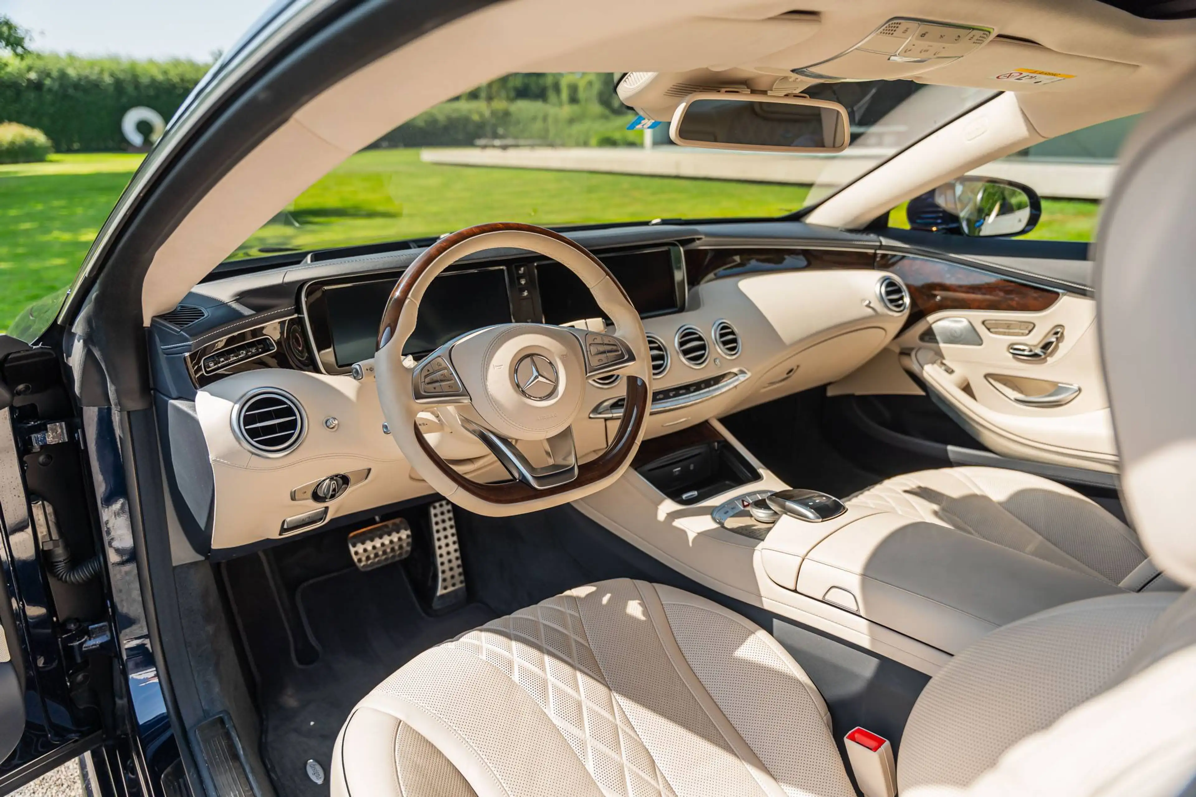 Mercedes-Benz S 500 4 Matic COUPE / DESIGNO / LOW MILEAGE / BELGIUM CAR — photo 15