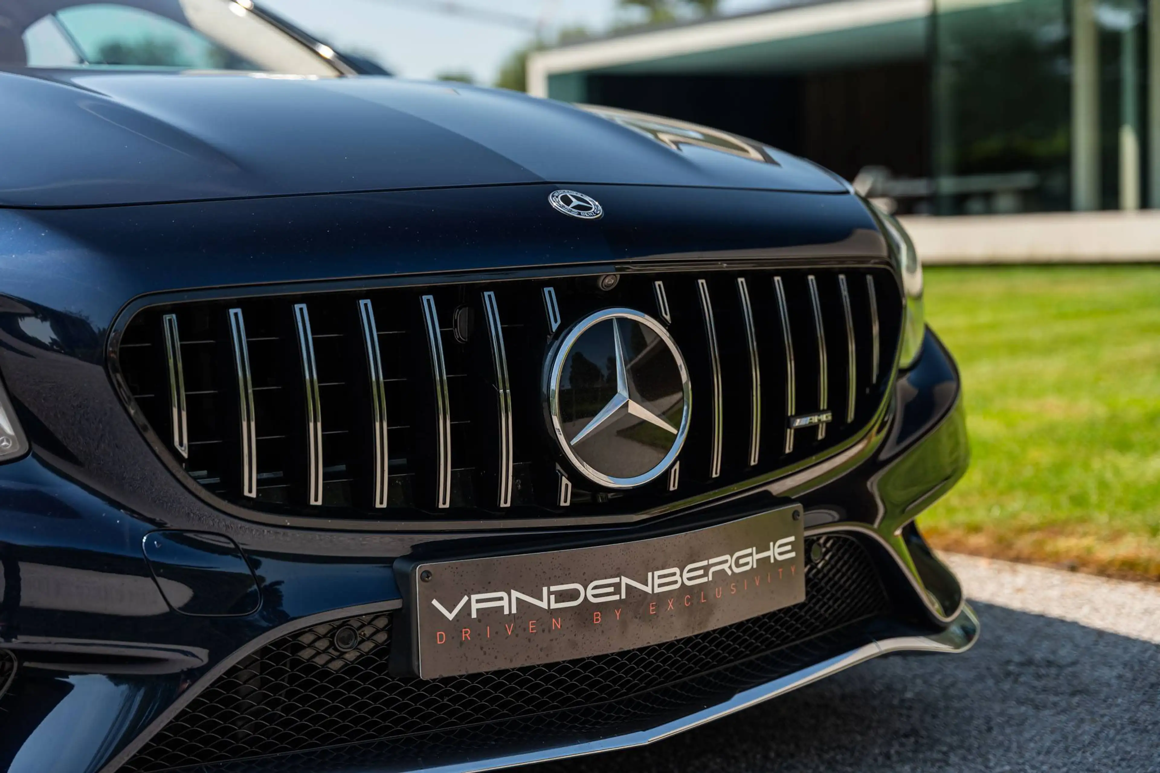Mercedes-Benz S 500 4 Matic COUPE / DESIGNO / LOW MILEAGE / BELGIUM CAR — photo 11