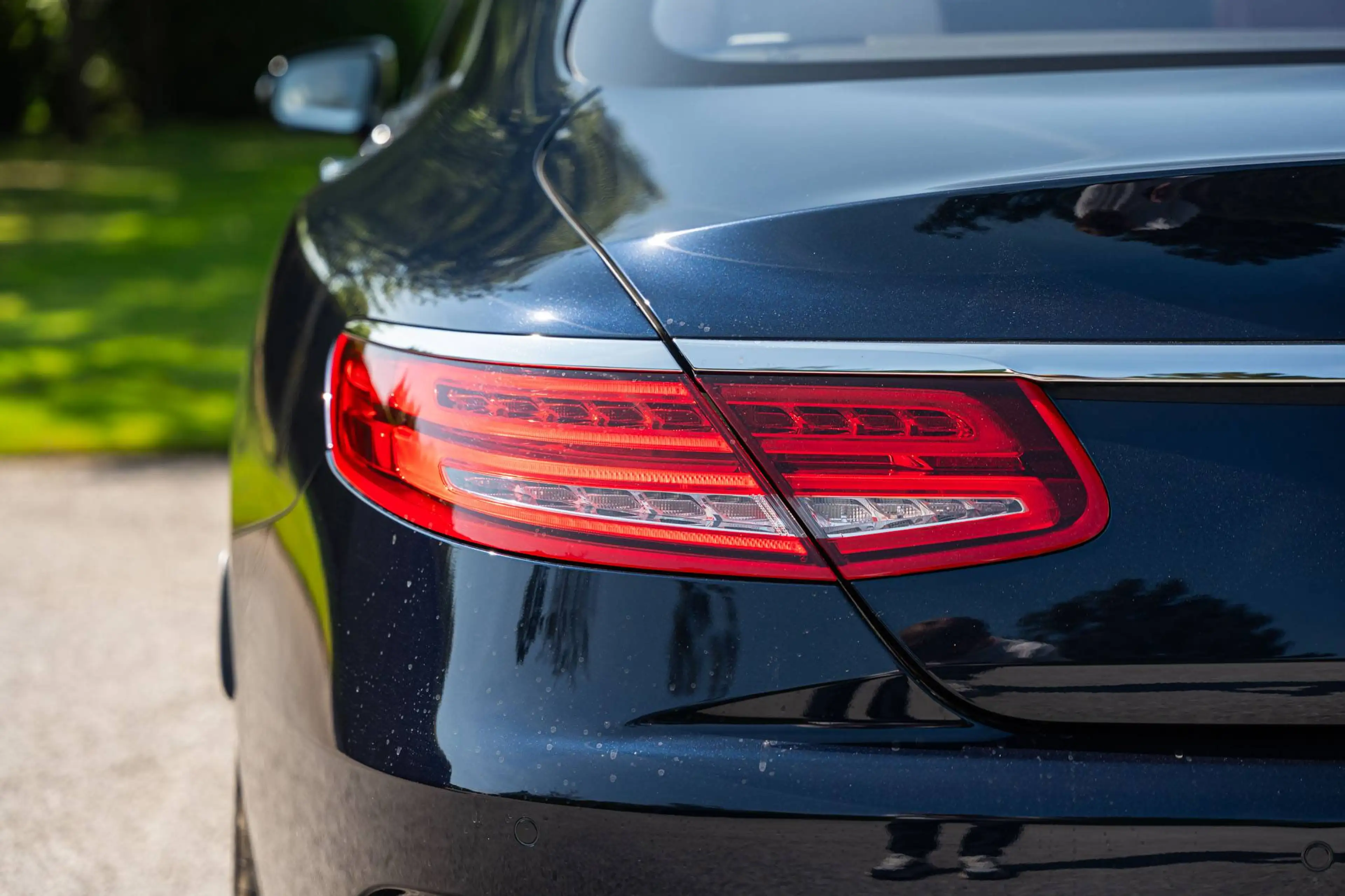 Mercedes-Benz S 500 4 Matic COUPE / DESIGNO / LOW MILEAGE / BELGIUM CAR — photo 12