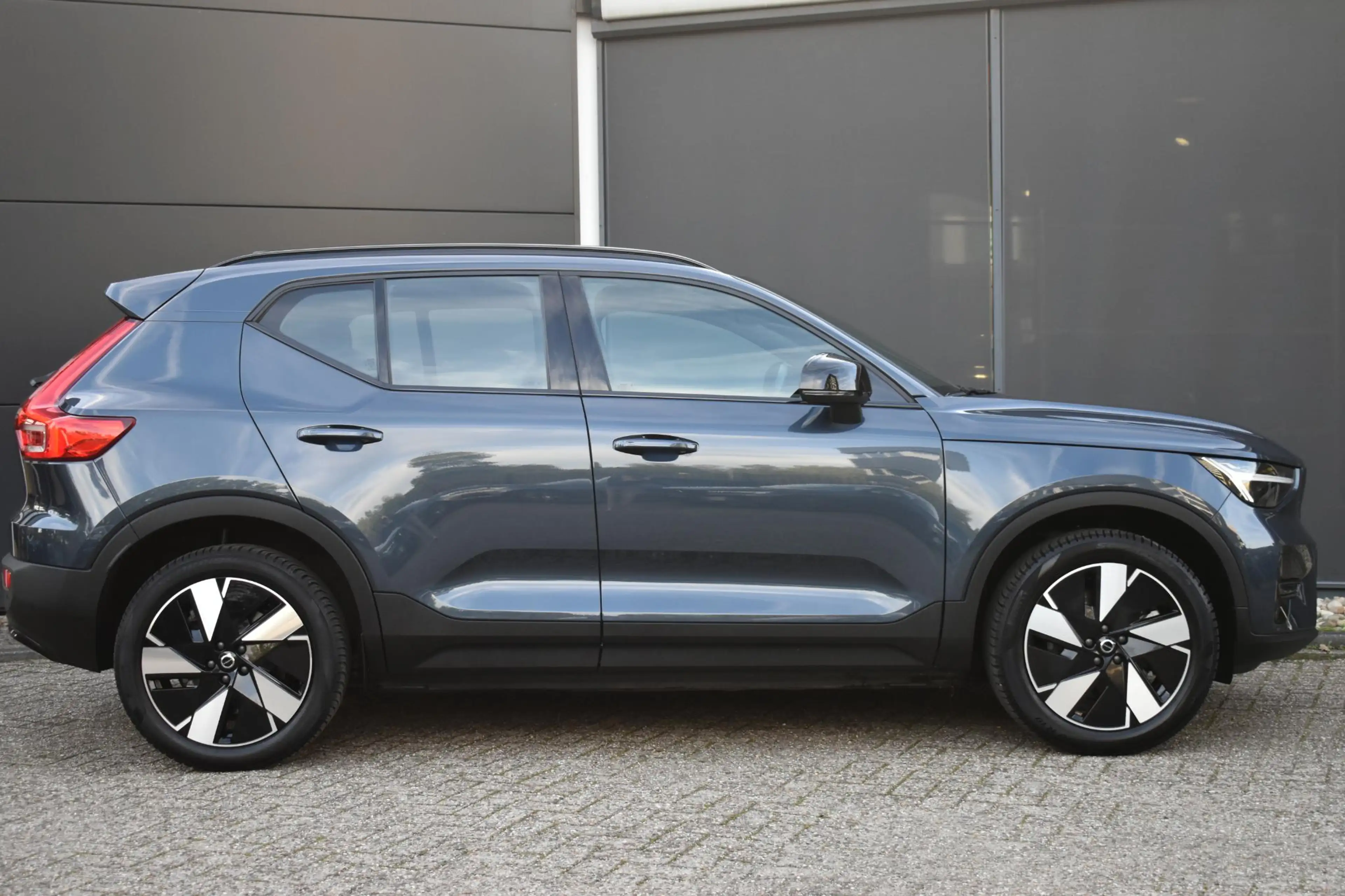 Volvo EX40 Single Motor Extended Range Plus 82 kWh | Trekhaak — photo 6