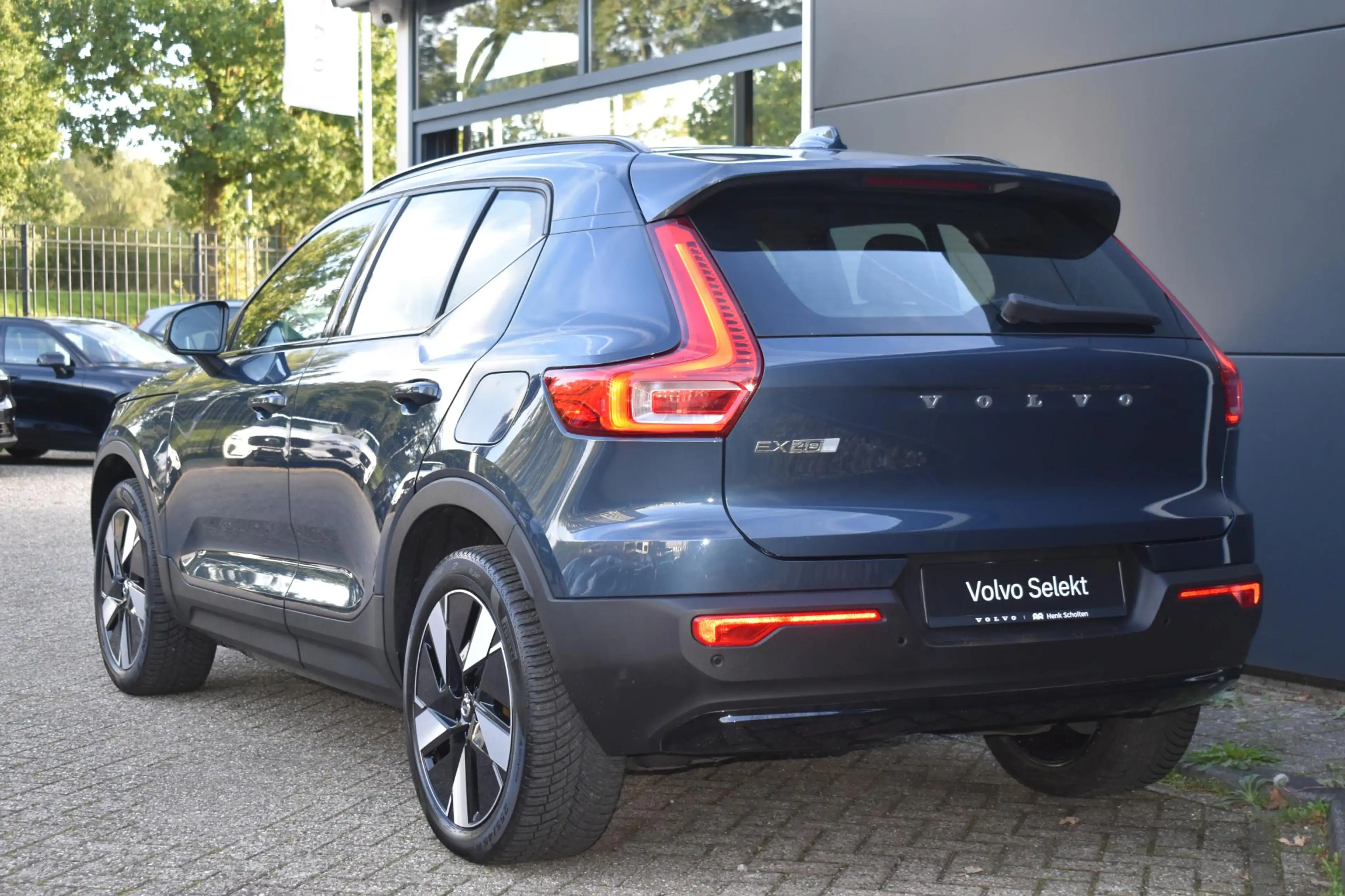 Volvo EX40 Single Motor Extended Range Plus 82 kWh | Trekhaak — photo 2