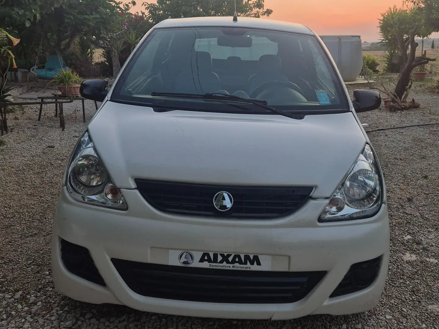 Aixam Білий - 1