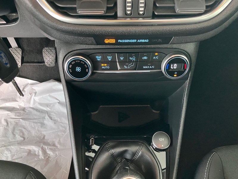 Ford Fiesta 1.1 Trend - Navi/ Kamera/ Klima — photo 12