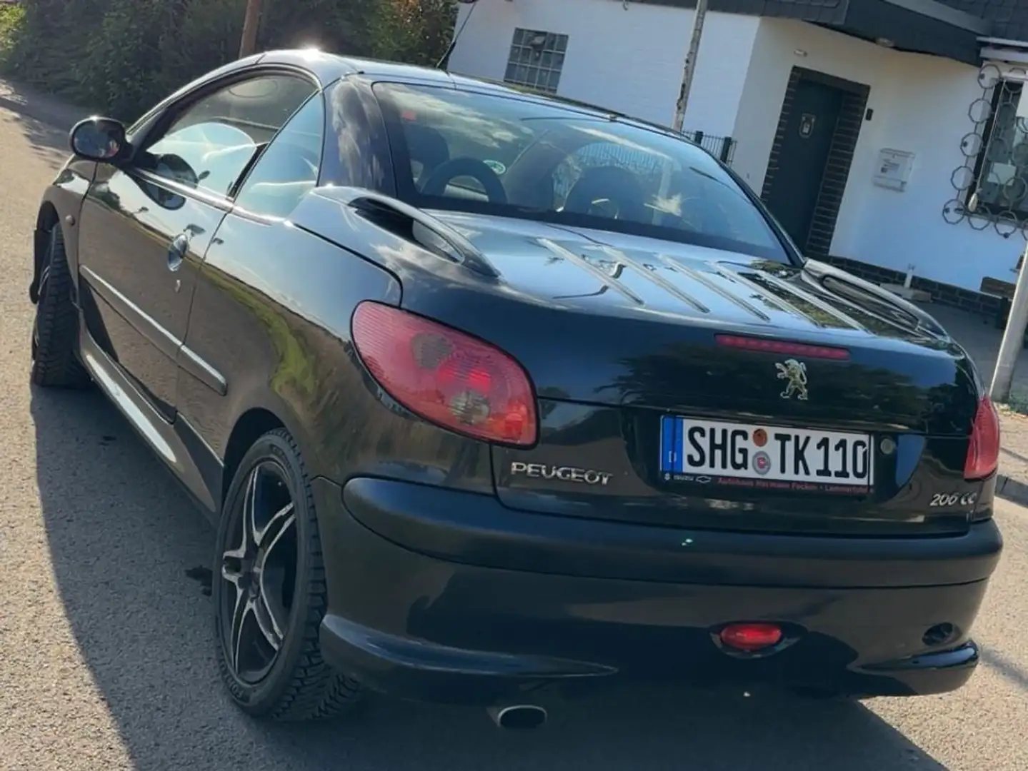 Peugeot 206 206 CC 136Ps 2.0L Schwarz - 2