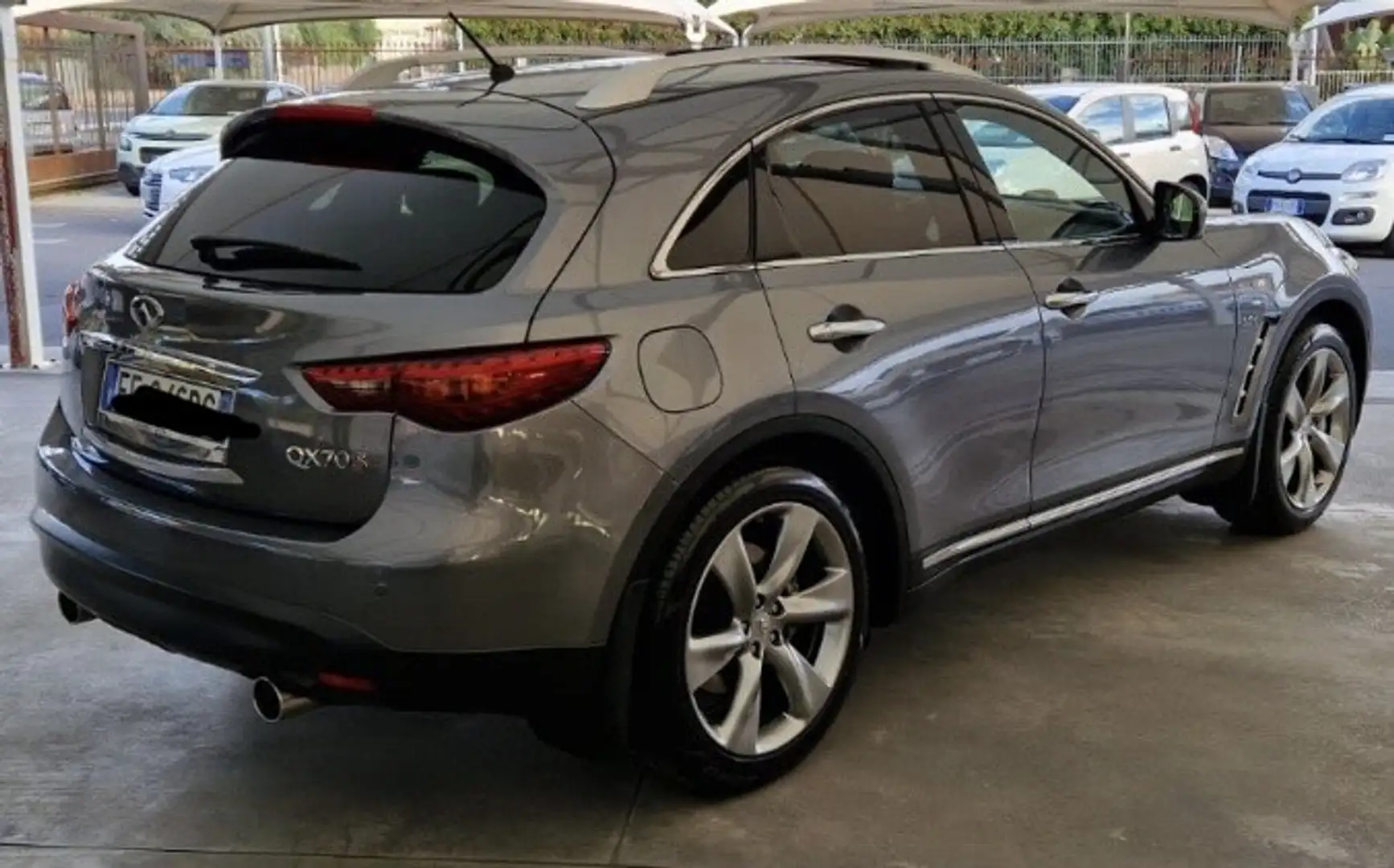 Infiniti QX70 S Premium Grau - 1