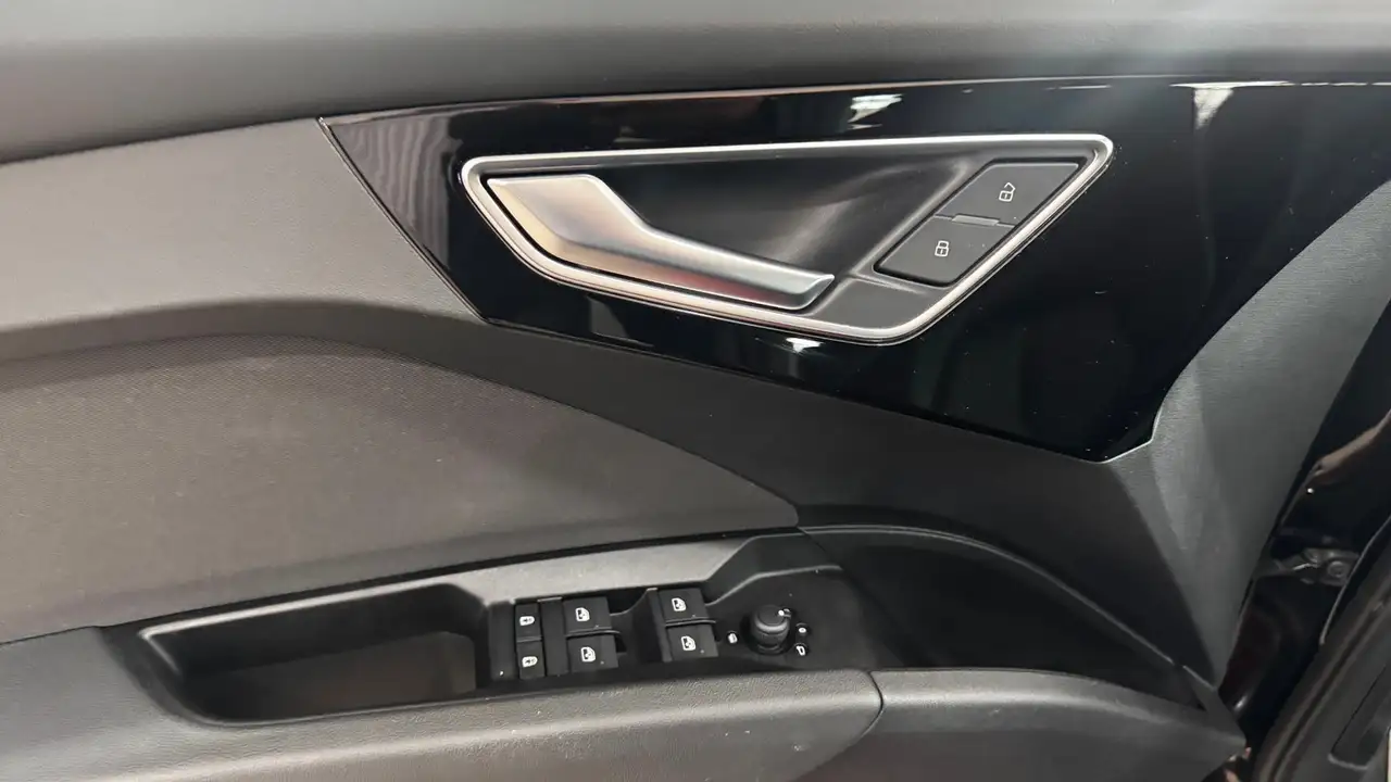 Audi Q4 Sportback 40 e-tron ́, миниатюра 14
