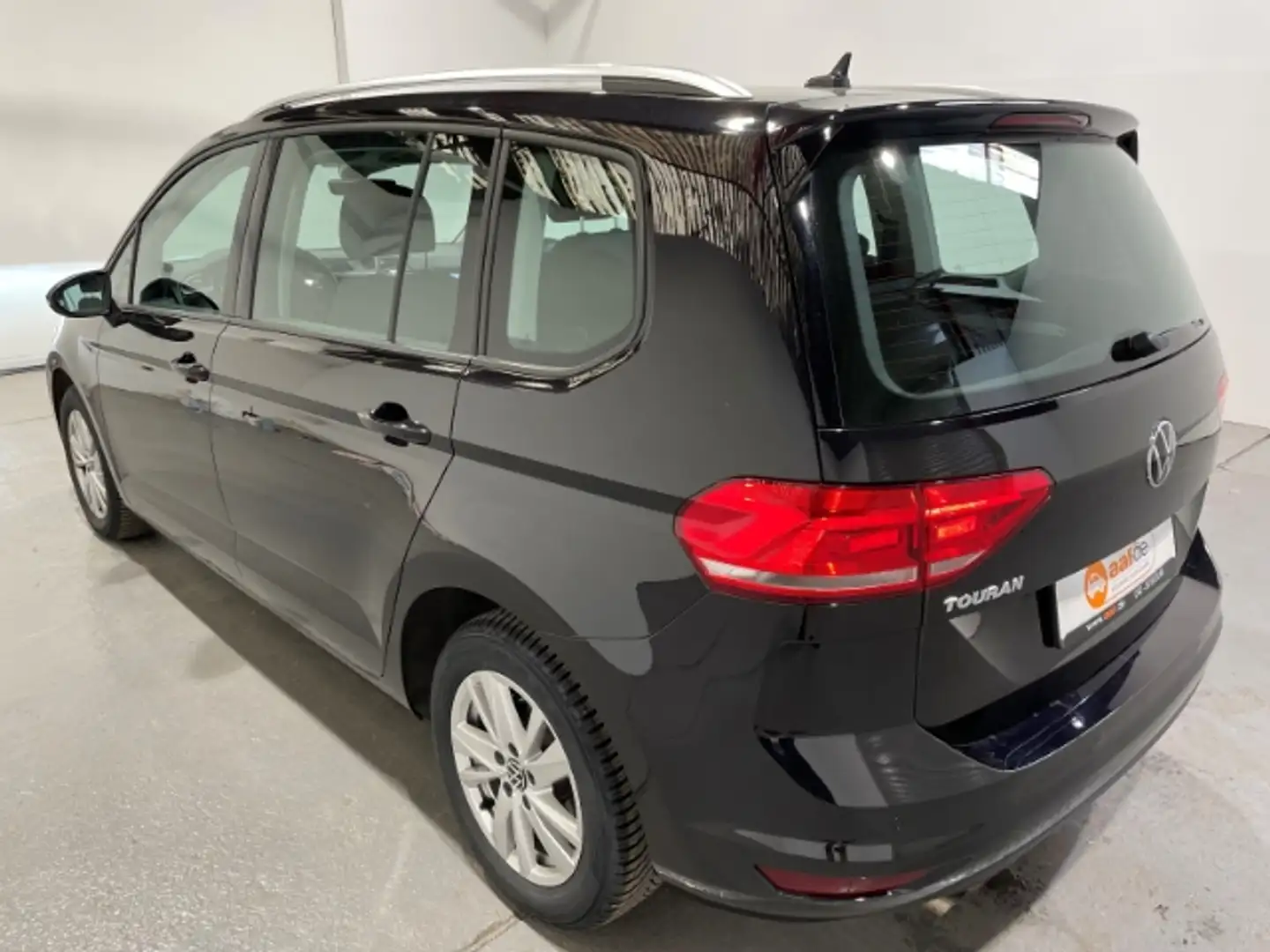 Volkswagen Touran 2.0 TDI DSG Comfortline EU6d-T ACC LED Navi Schwarz - 2