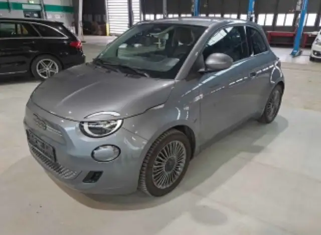 Fiat 500e Icon *NAVI*CarPlay*KAMERA*Sitzhzg*Side-Assist*