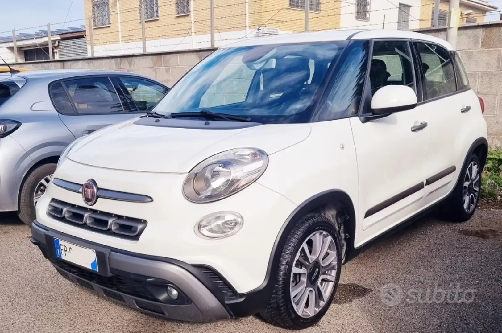 Fiat 500L 1.3 mjt Trekking 95cv dualogic - 1