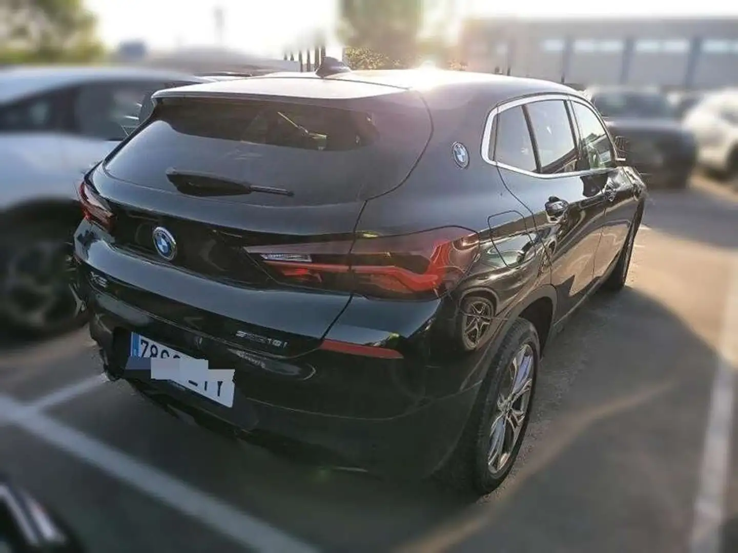 BMW X2 sDrive 18i Negro - 2