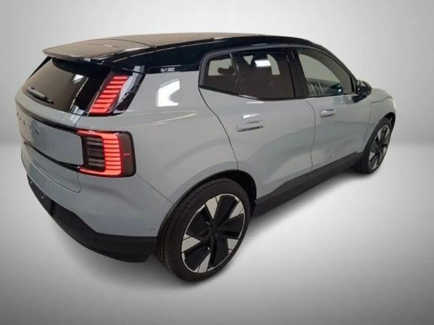 Volvo EX30 Ultra AWD Performance Pure Electric Szary - 2