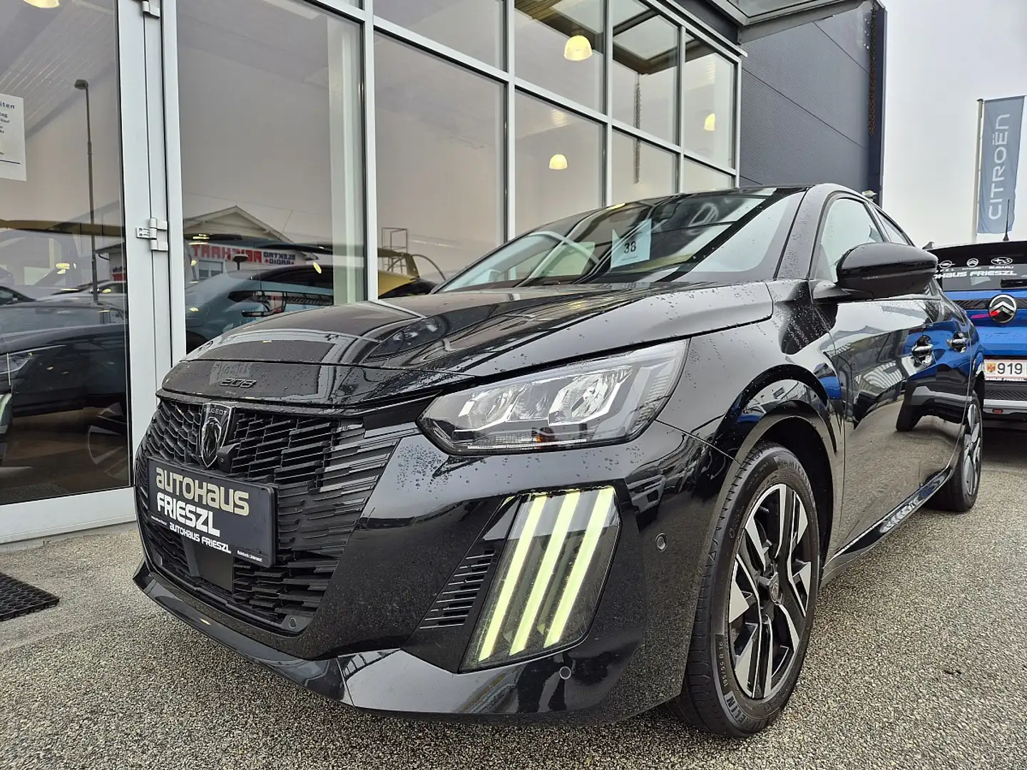 Peugeot 208 PureTech 100 S&S Allure Zwart - 1