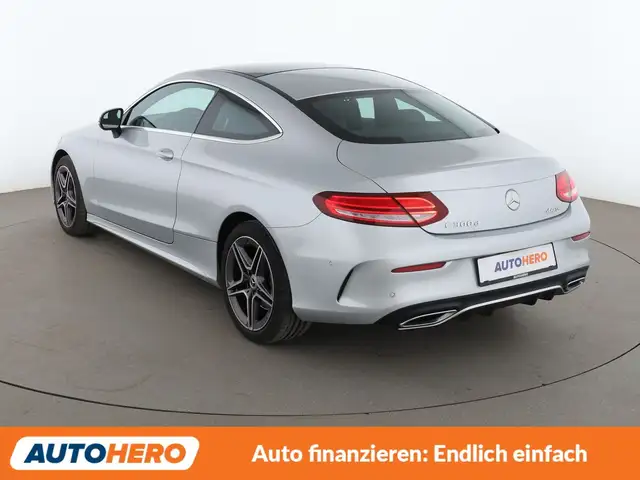 Mercedes-Benz C-Class view 4