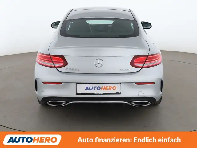 Mercedes-Benz C-Class view 5