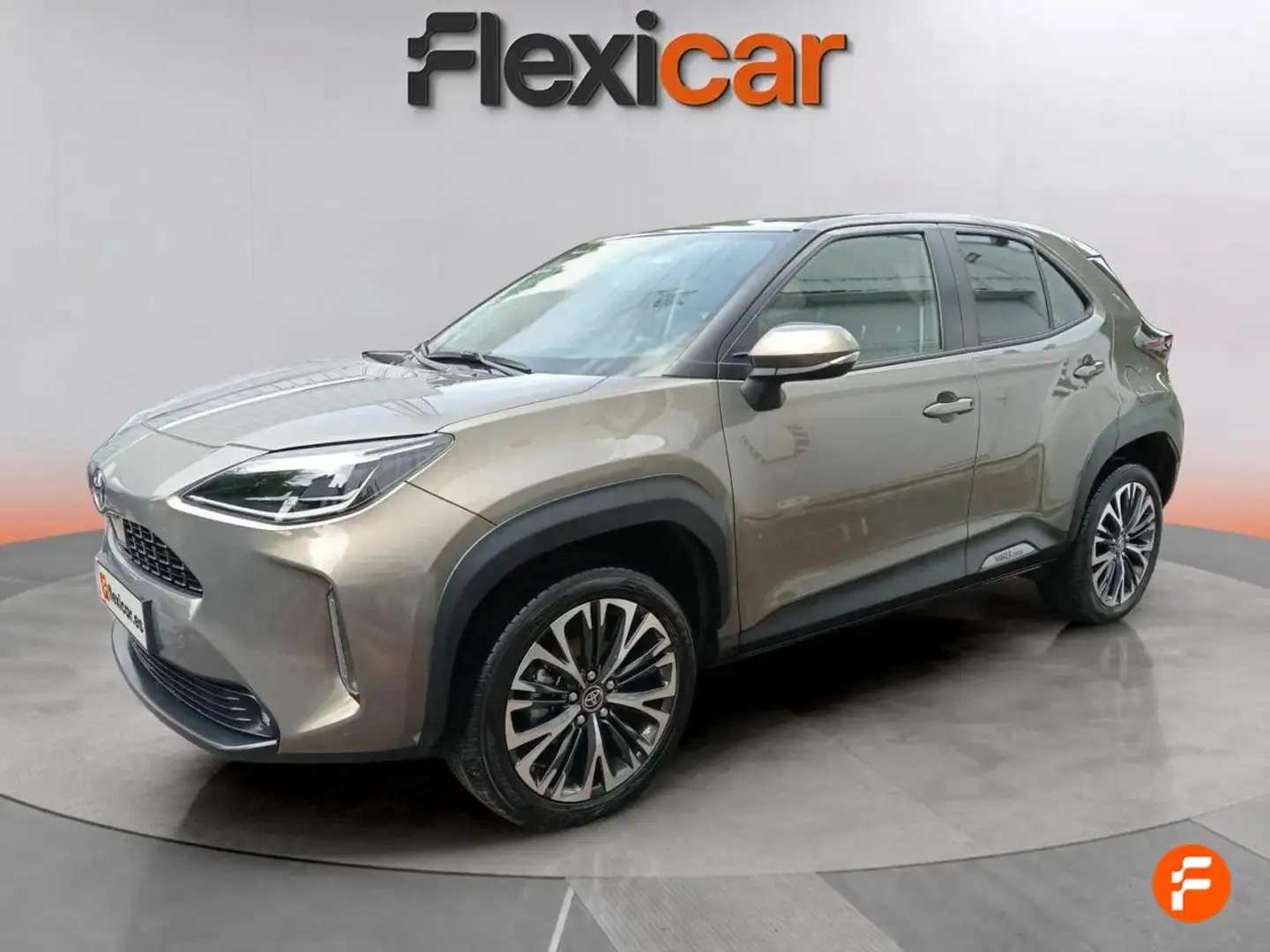 Toyota Yaris Cross 1.5 120H Active Tech Beige - 2
