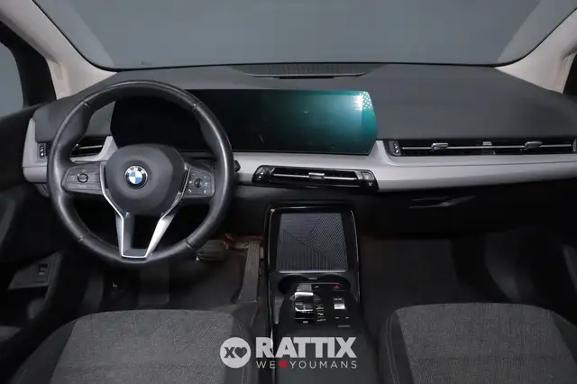 BMW 2 Series view 9