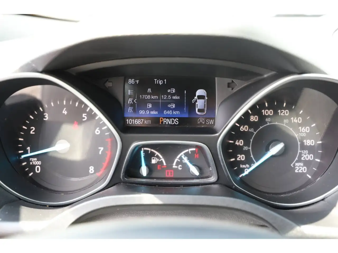 Ford Escape снимка Ford Escape