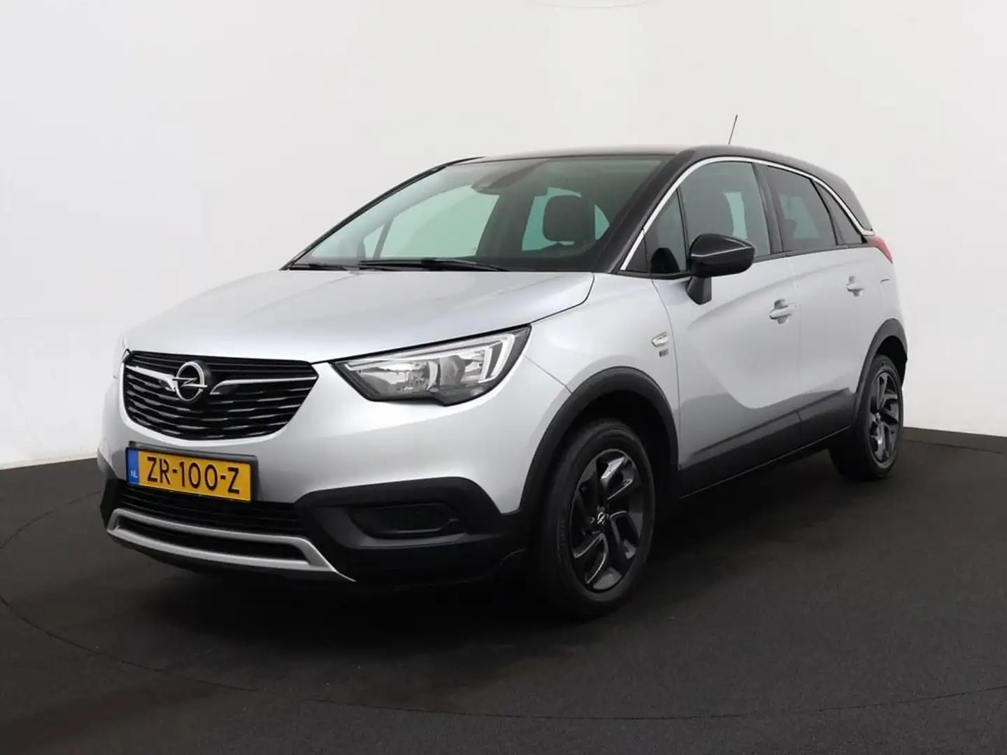 Opel Crossland X 1.2 T 110pk 120 Jaar Edition Apple/Android/LM vlg Grijs - 2