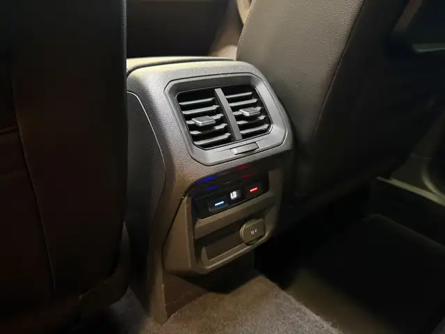 Volkswagen Tiguan view 30