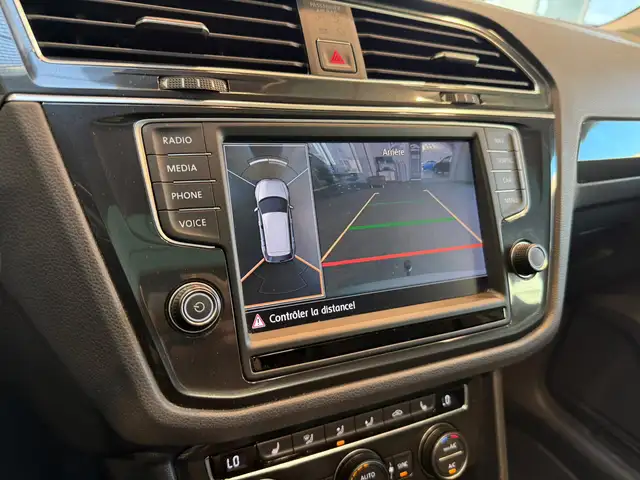 Volkswagen Tiguan view 21