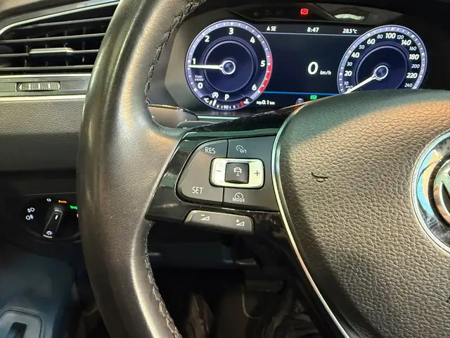 Volkswagen Tiguan view 28