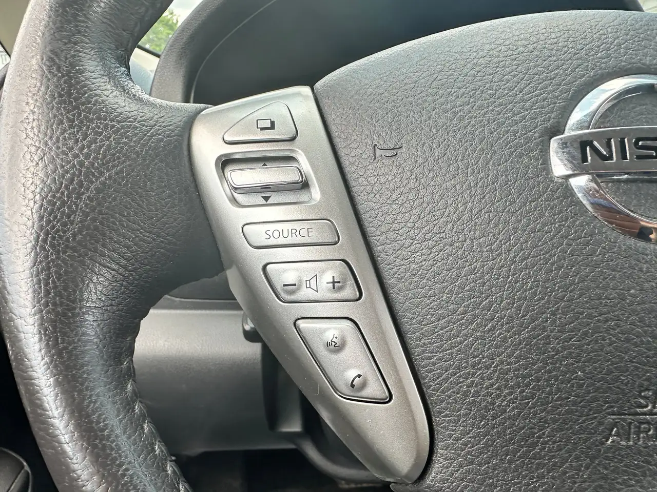 Nissan Note снимка Nissan Note