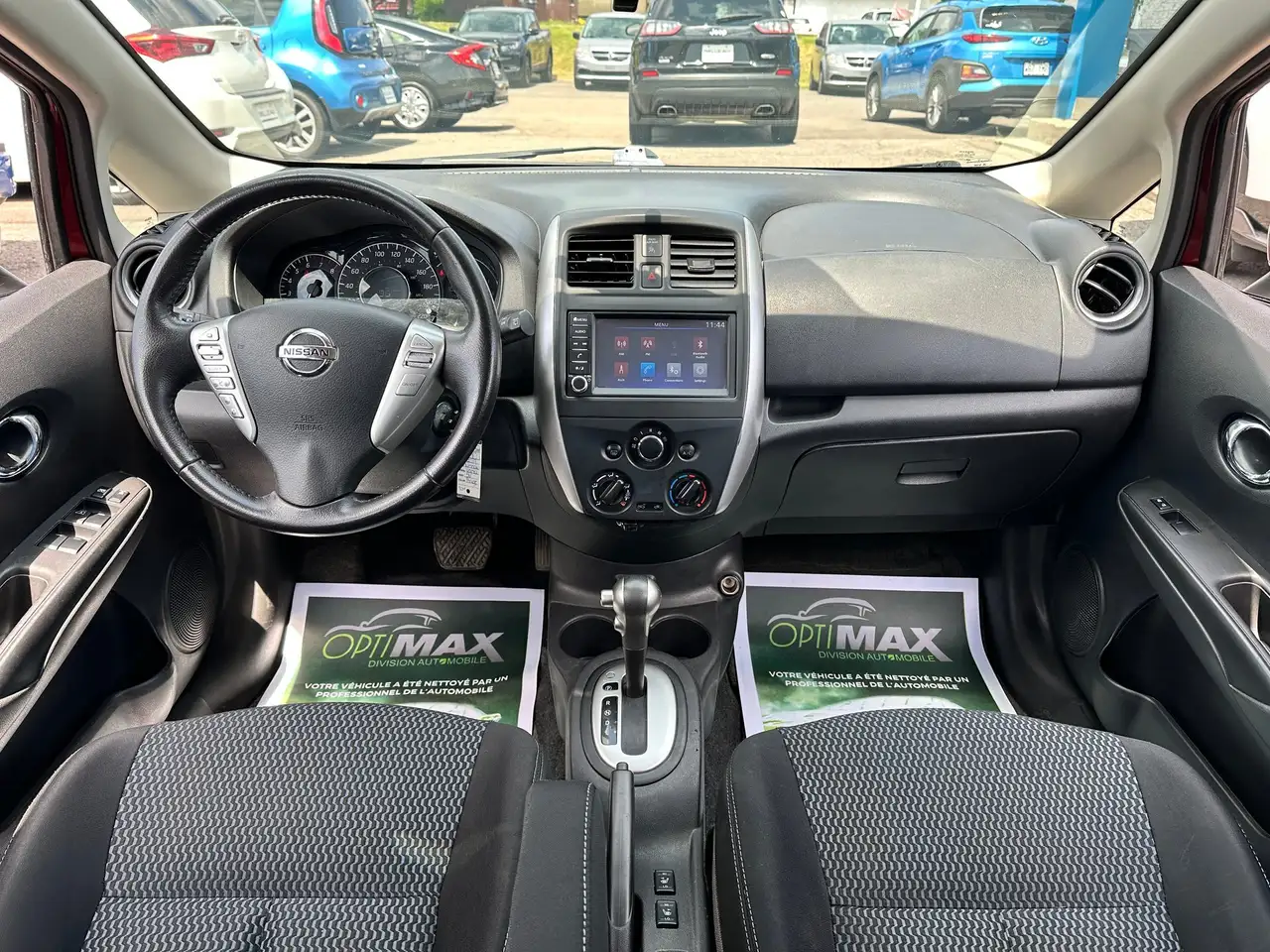 Nissan Note снимка Nissan Note