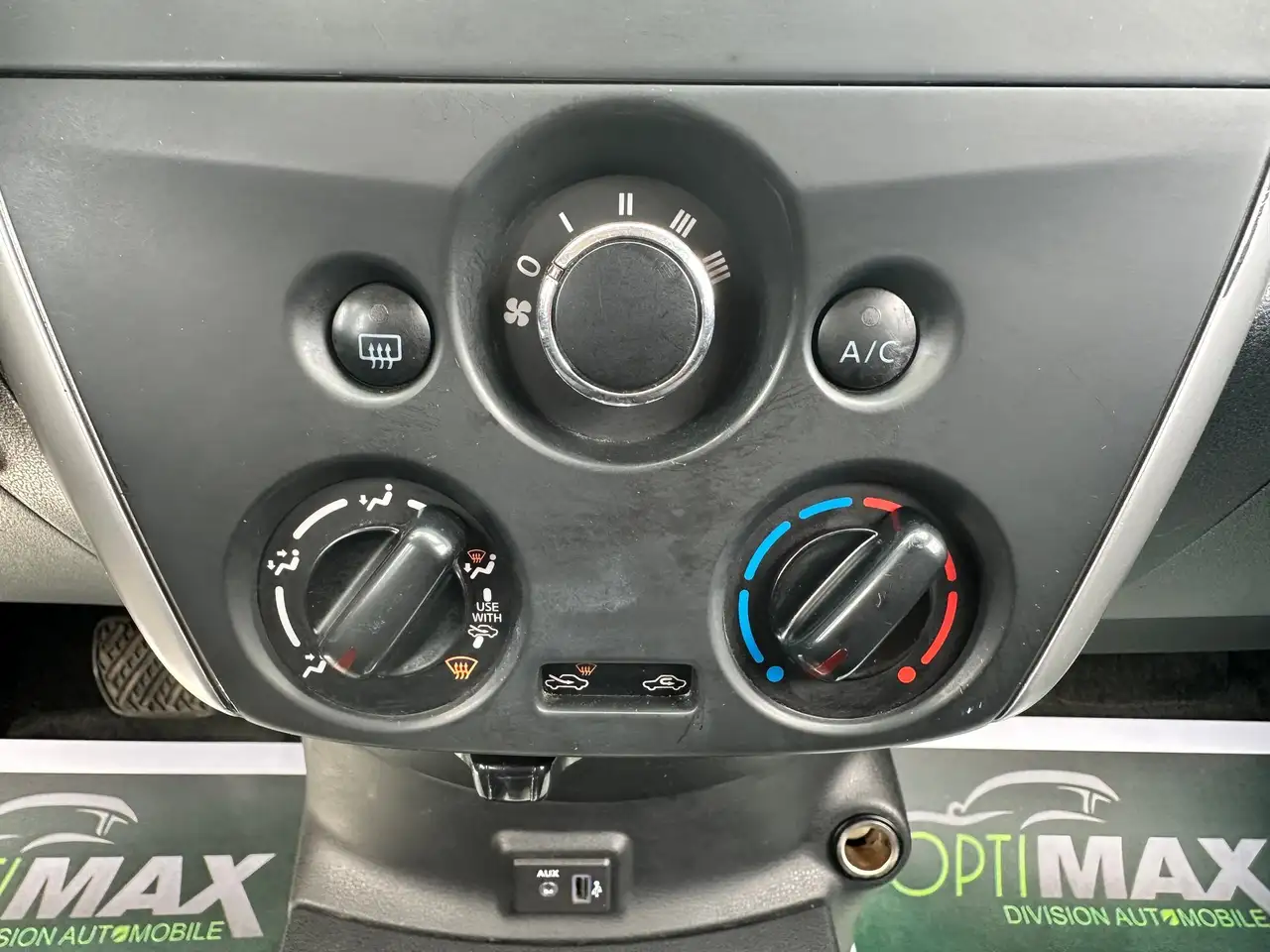 Nissan Note снимка Nissan Note