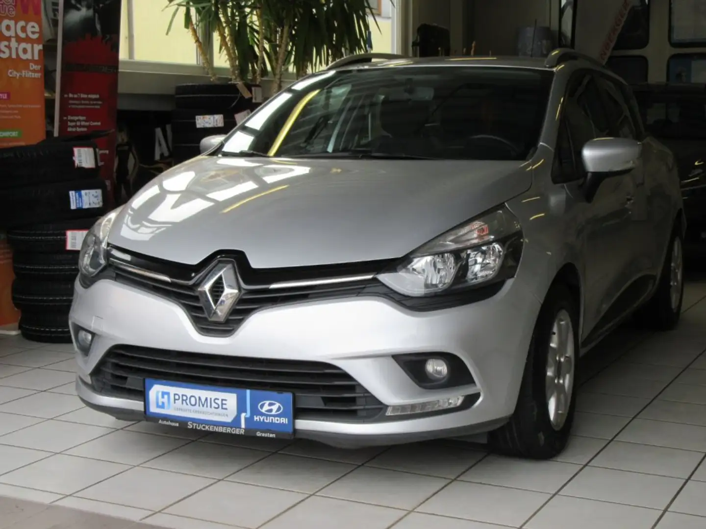 Renault Clio DCi 75 Zen Grandtour Silber - 1