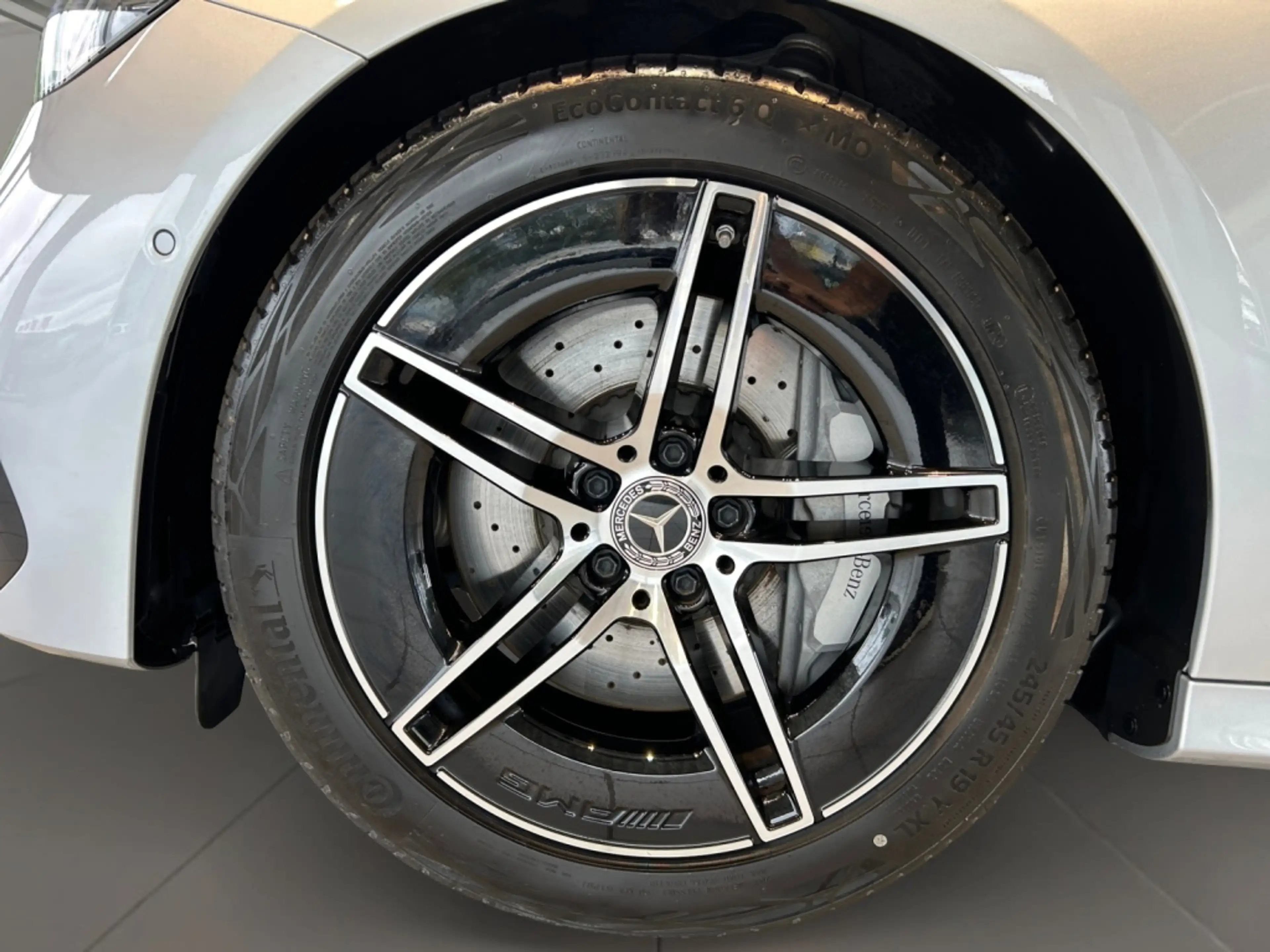Mercedes-Benz E 450 T d 4matic AMG AMG+MBUX+Night+Fahrassist — photo 8