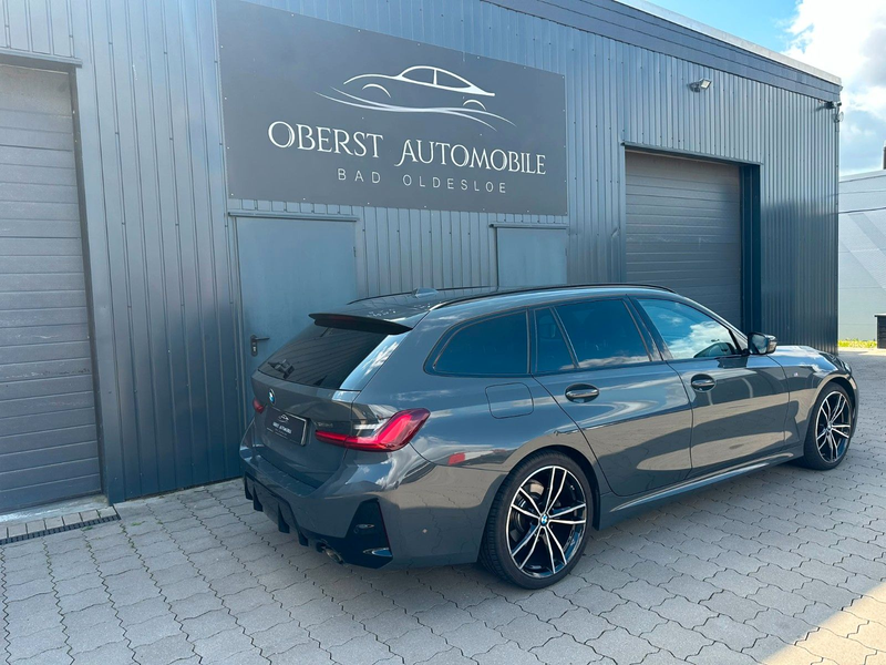BMW 320 d Touring M Sport*Panorama*Kundenauftrag* — photo 8