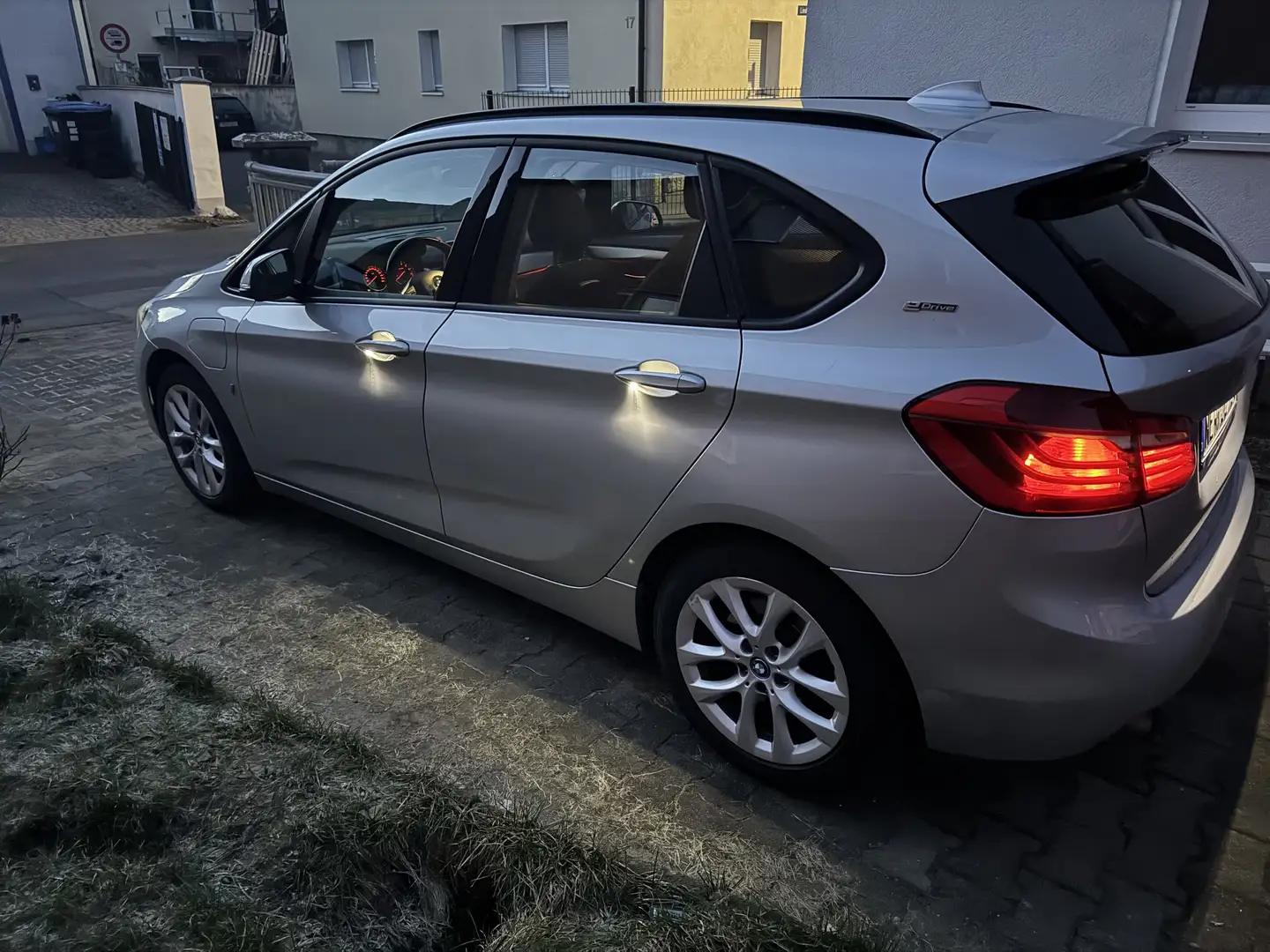 BMW 225 225xe iPerformance Active Tourer - 2
