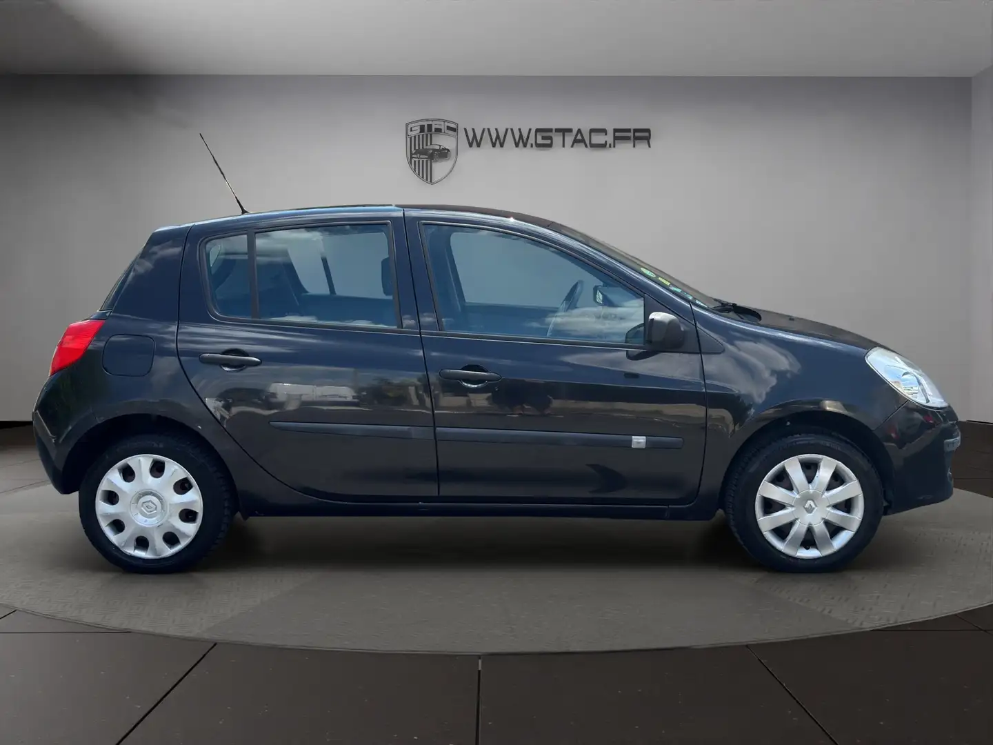 Renault Clio Clio 1.2 16V 75 Pack Authentique Schwarz - 2
