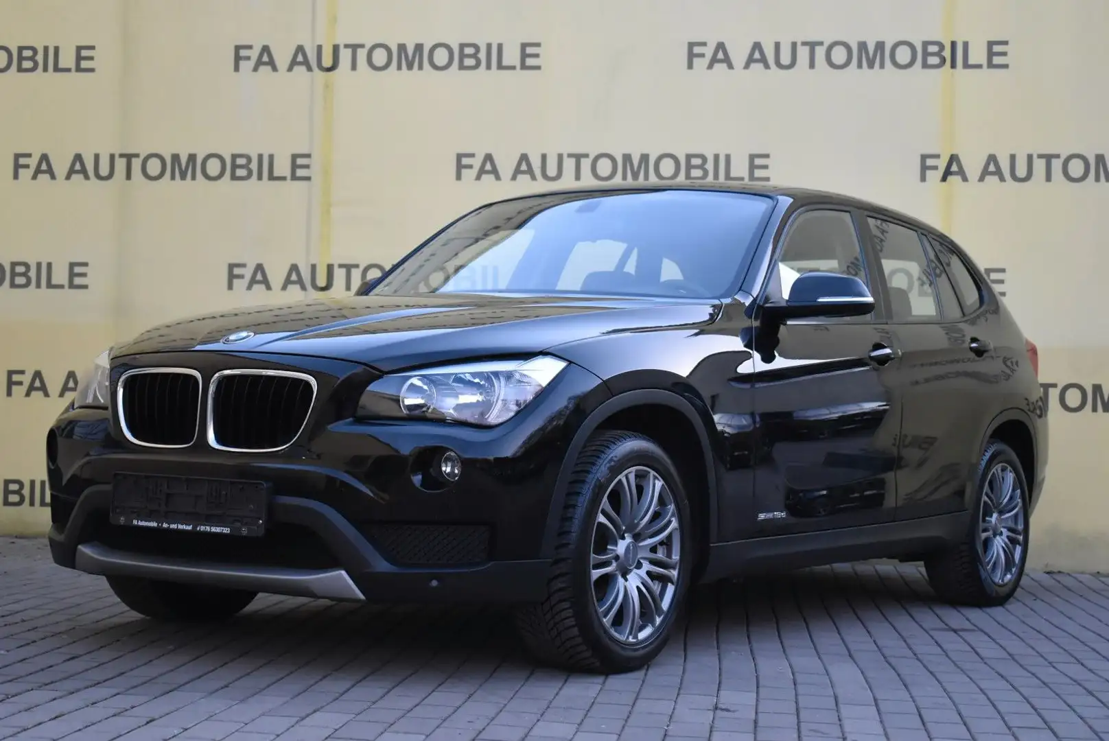 BMW X1 18 d sDrive/NAVI/PDC/SHZ/ALU/EU 5/ Schwarz - 1
