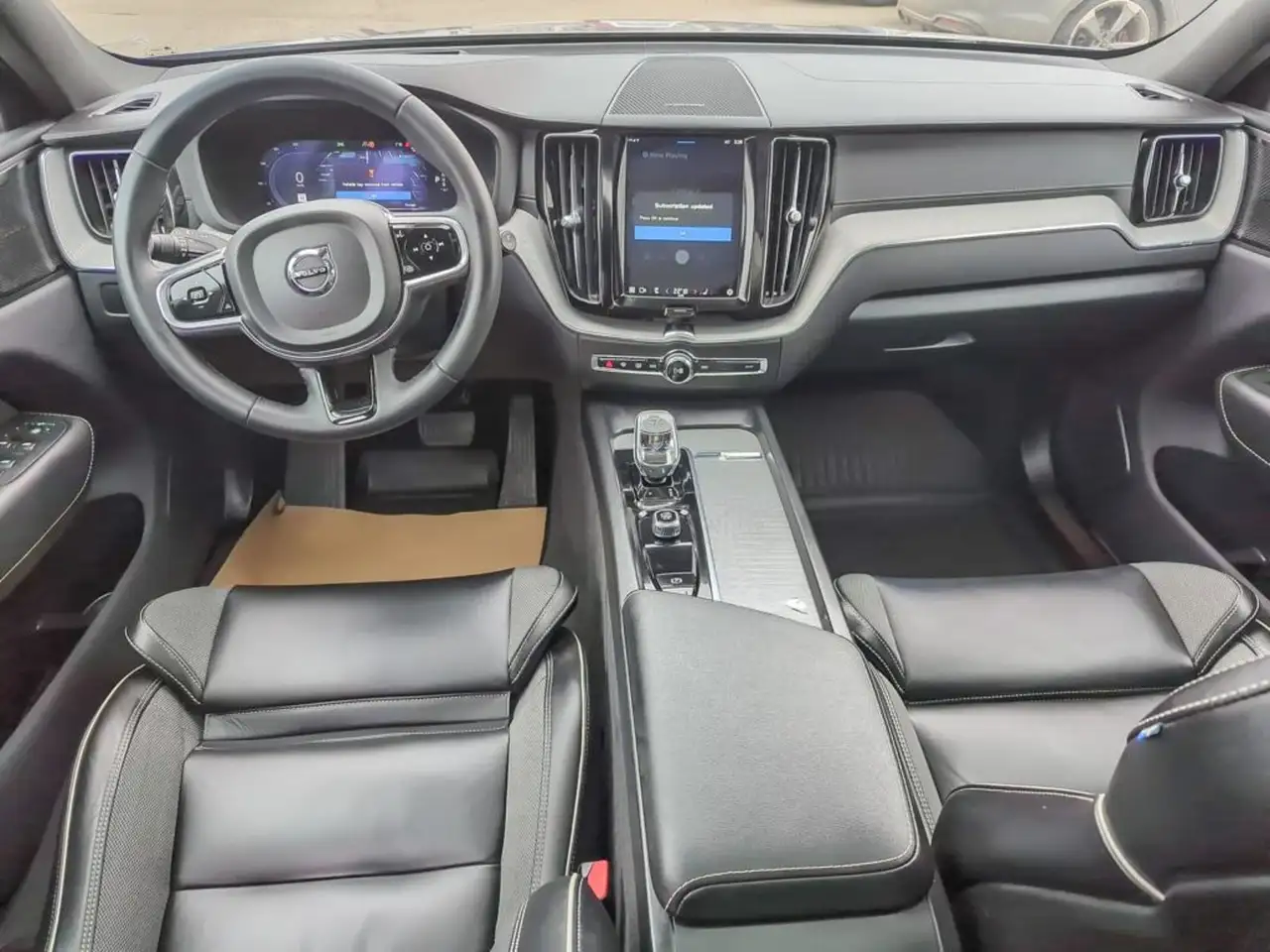 Volvo XC60 снимка Volvo XC60