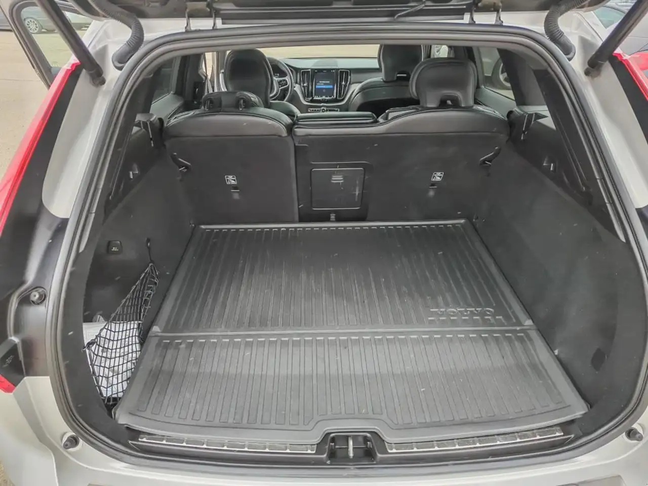 Volvo XC60 снимка Volvo XC60