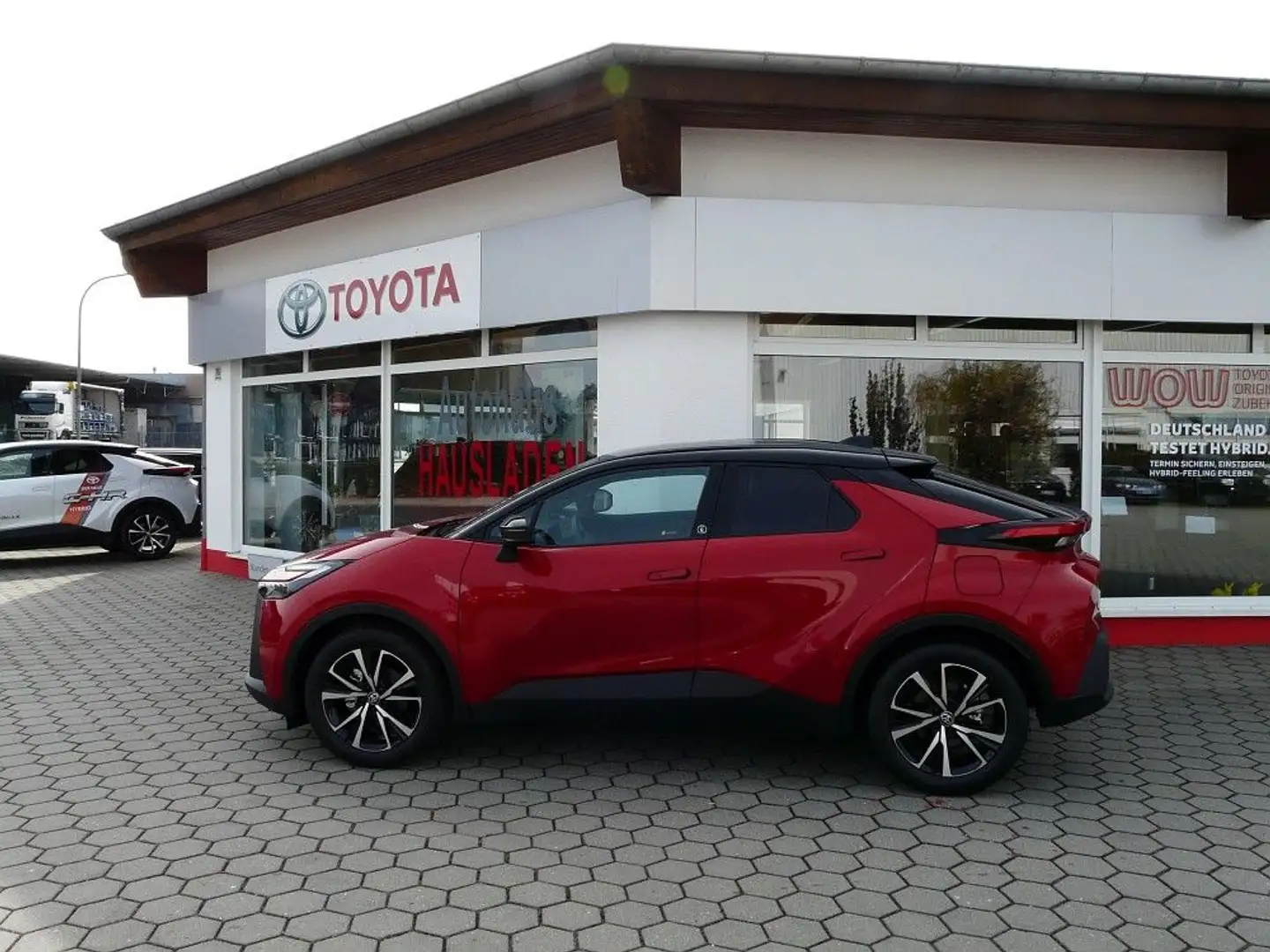 Toyota C-HR Team D 2,0 Hybrid Rot - 2