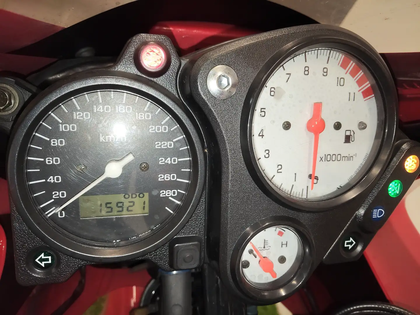 Honda VTR 1000 Rojo - 2