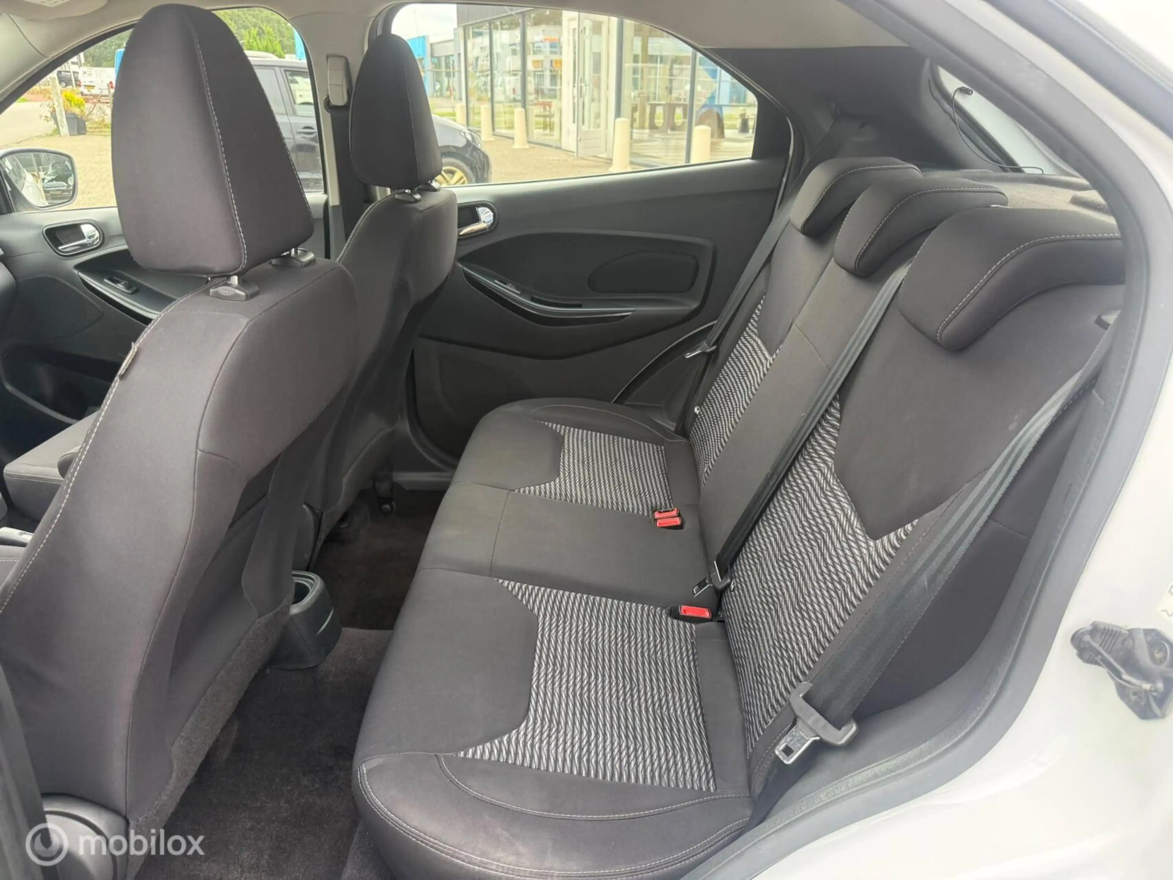 Ford Ka/Ka+ 1.2 Titanium Ultimate White airco cruise Parkeerse — photo 13