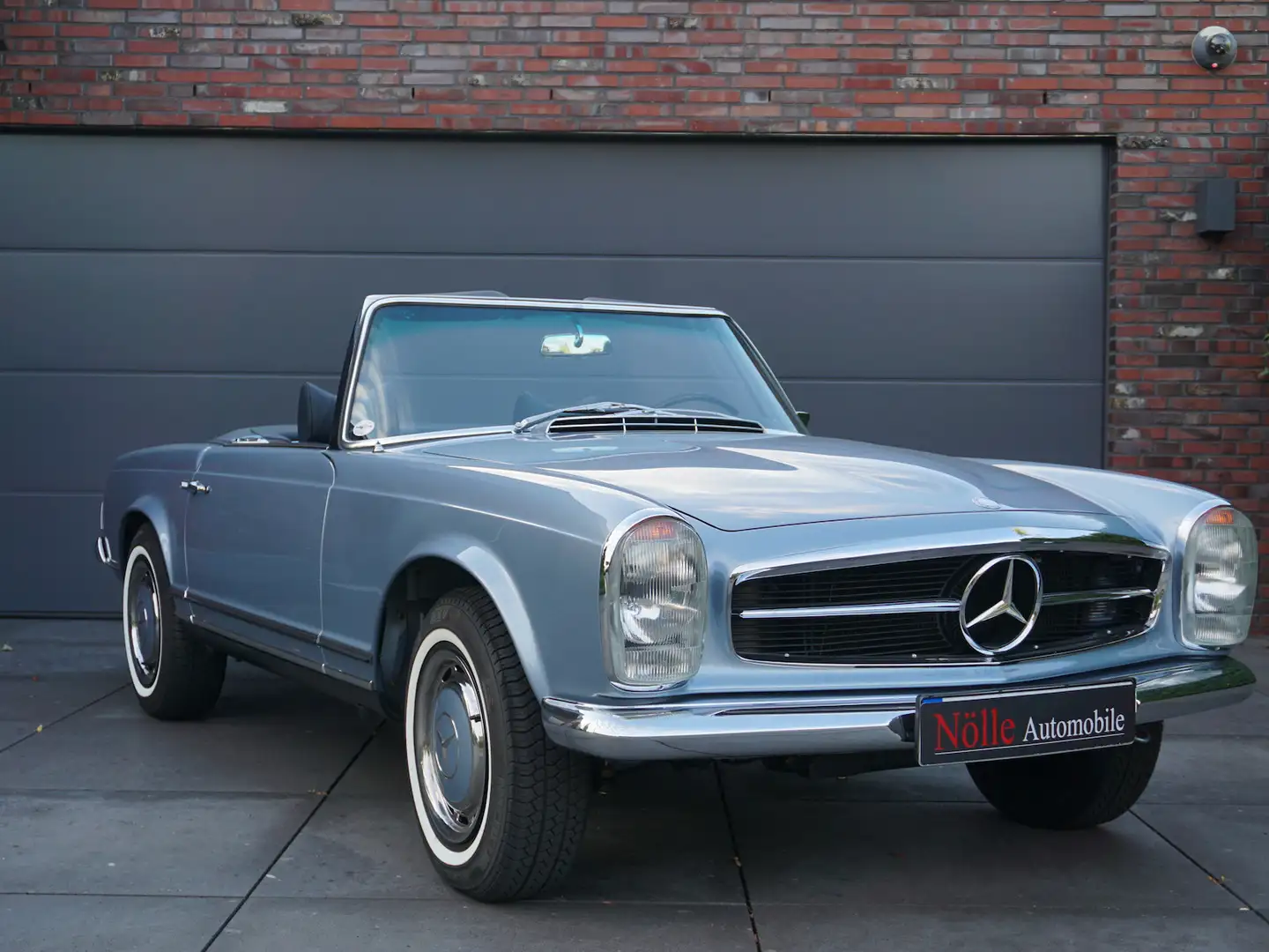 Mercedes-Benz SL 280 Pagode MB Museum Hardtop Bleu - 1