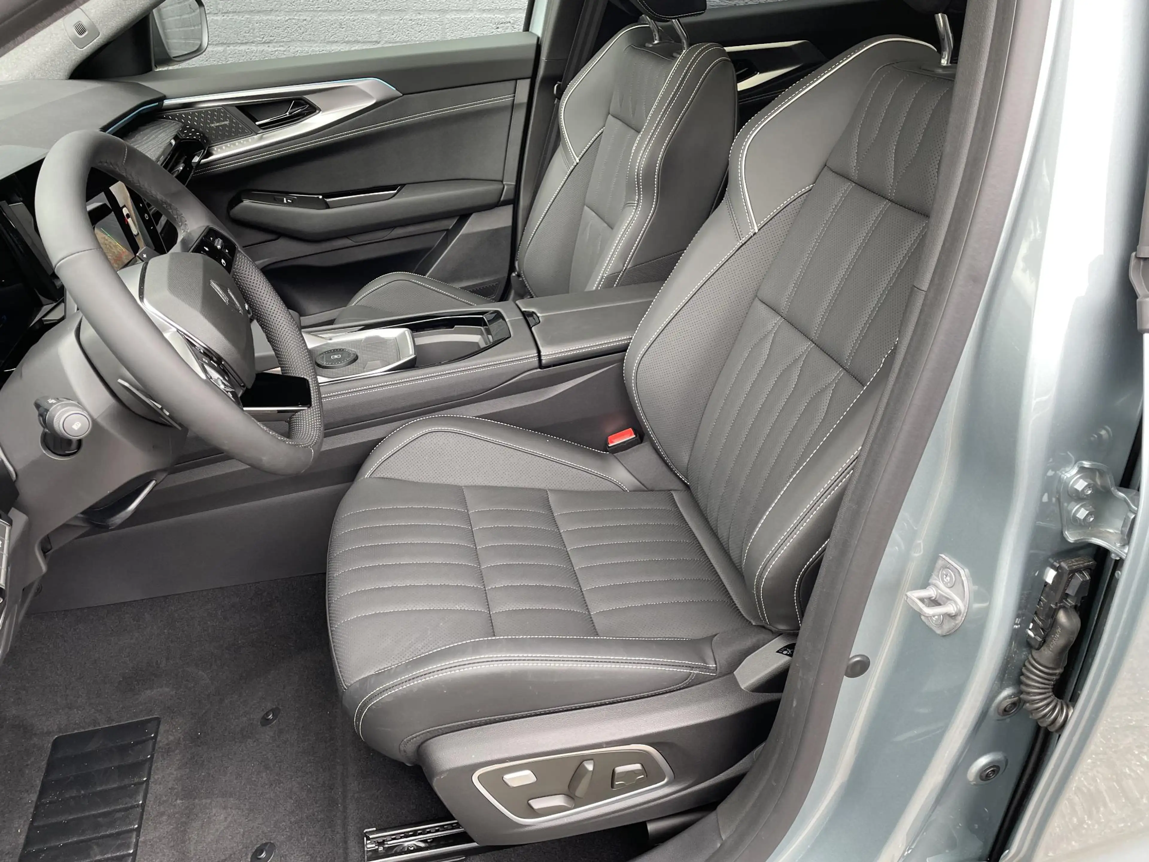 Renault Espace E-Tech full hybrid 200 iconic 7p. | 7 persoons | P — photo 13