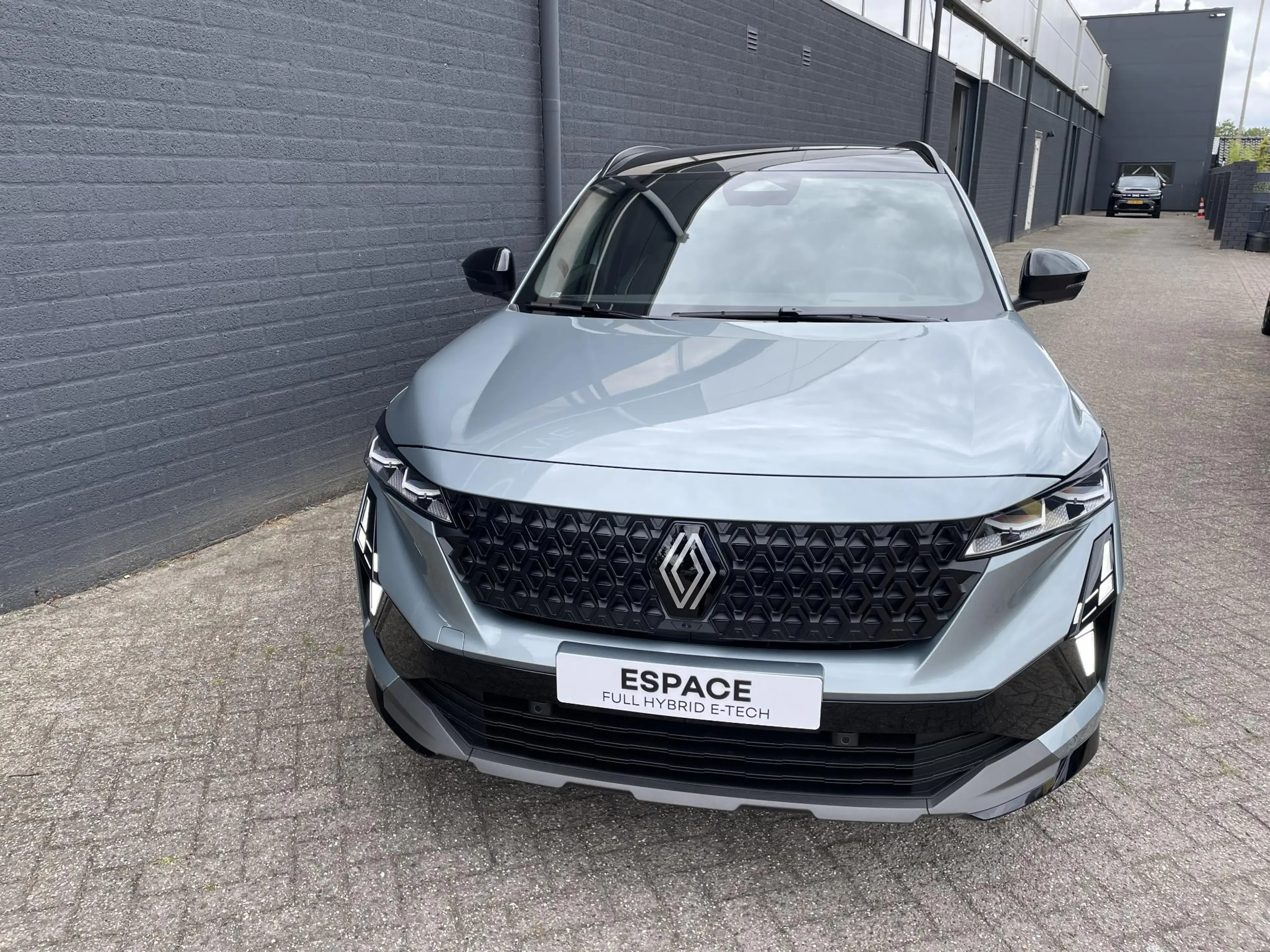 Renault Espace E-Tech full hybrid 200 iconic 7p. | 7 persoons | P — photo 2