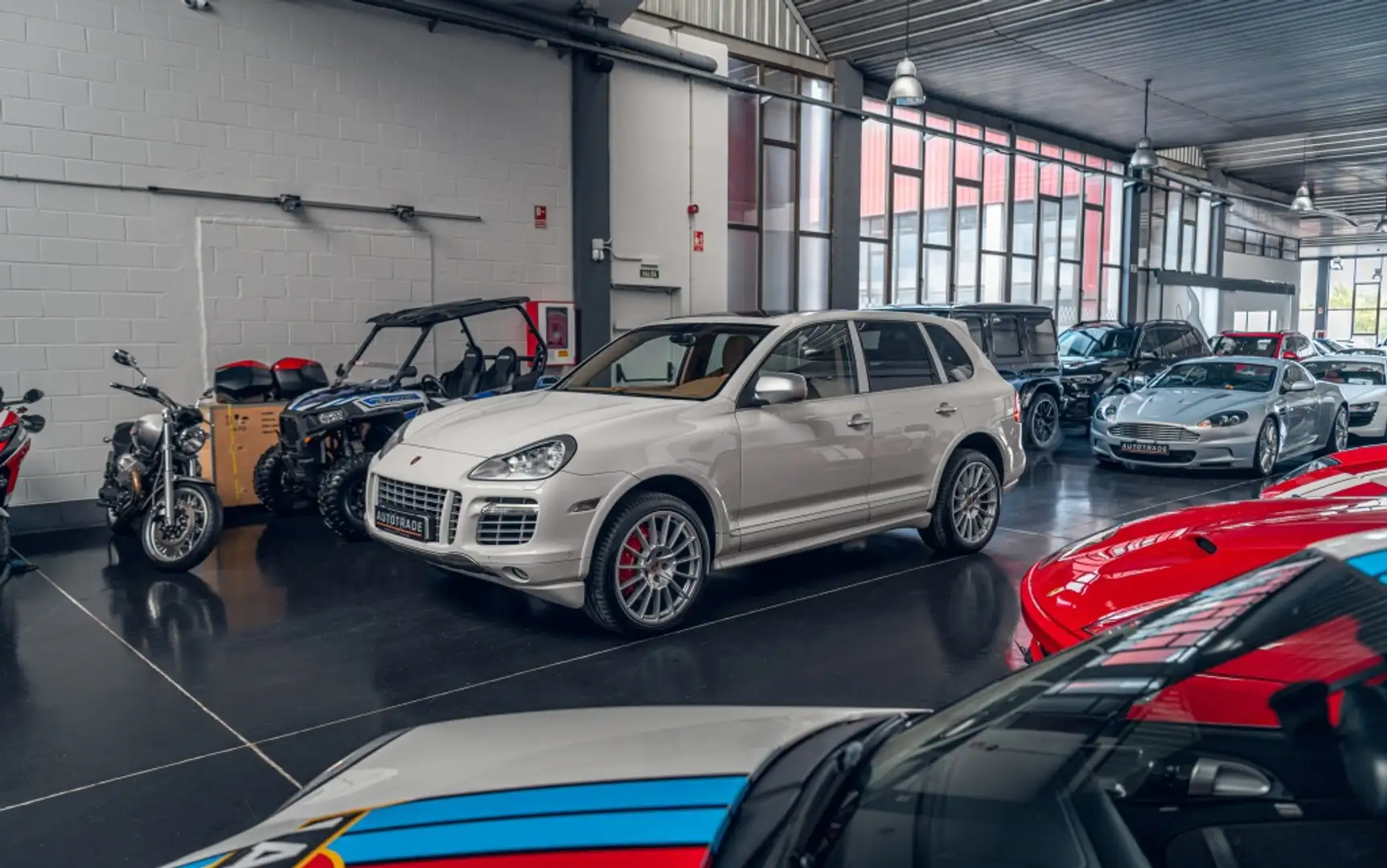Porsche Cayenne Turbo Aut. Blanco - 2
