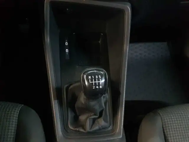 Volkswagen Caddy view 10