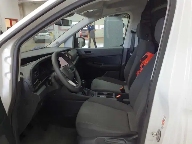Volkswagen Caddy view 7