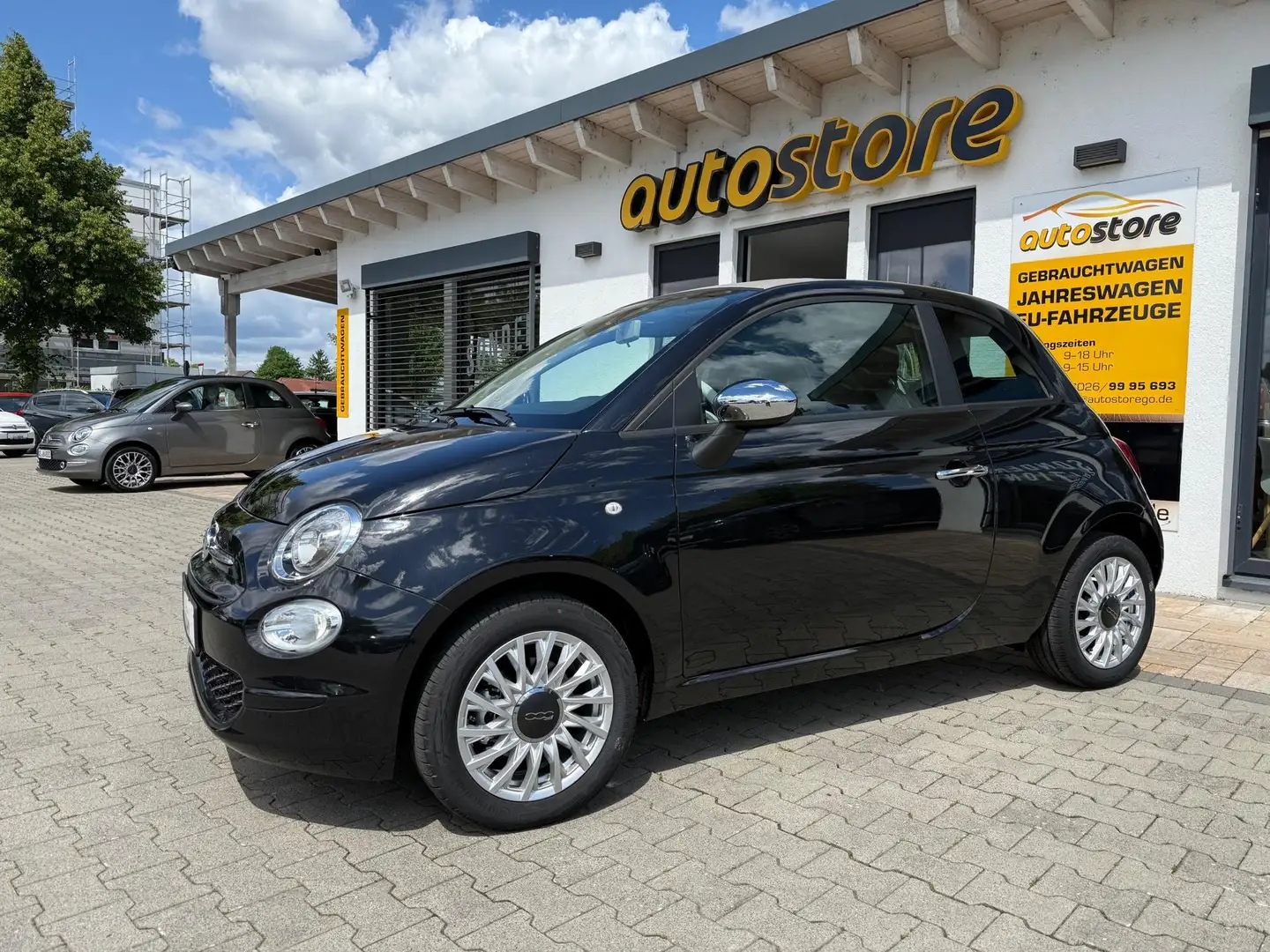 Fiat 500C 1.0 Mild Hybrid Basis 52 kW (71 PS), Schalt. 6-... Negru - 1