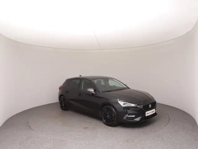 SEAT Leon view 2