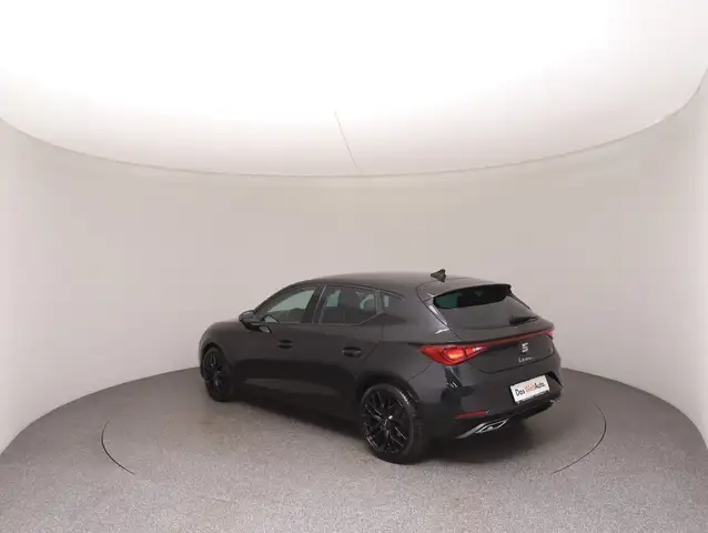 SEAT Leon view 5