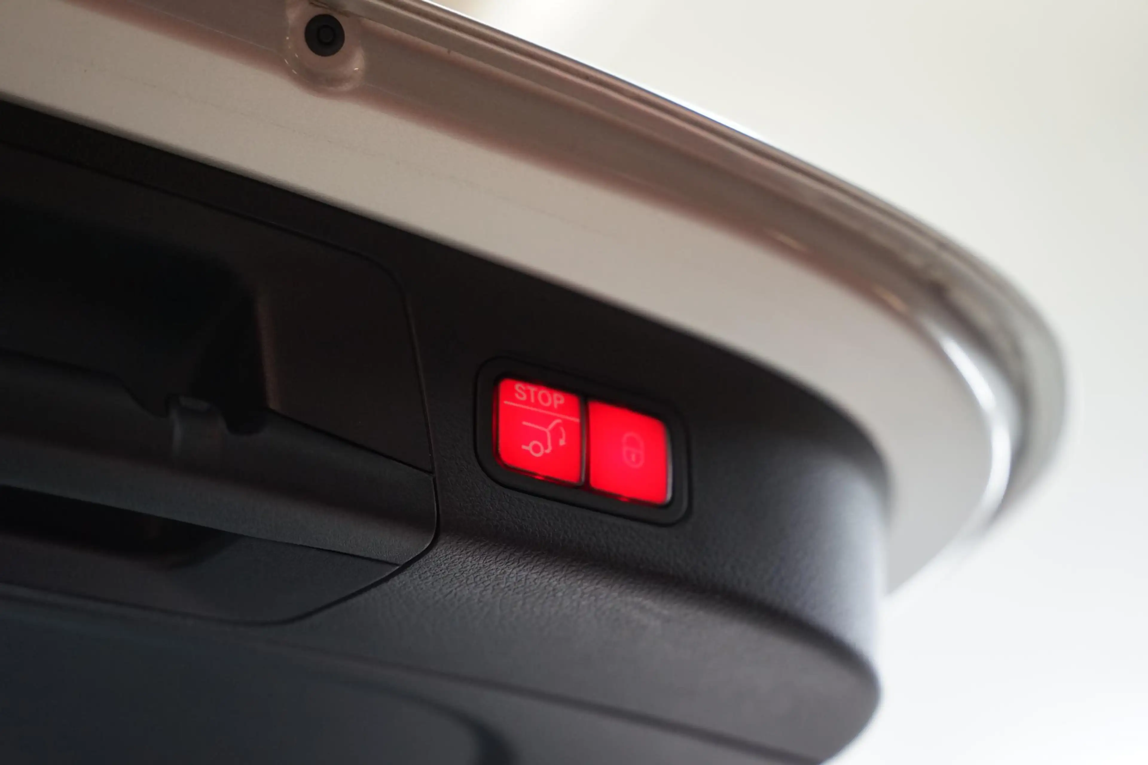 Mercedes-Benz EQA — photo 9